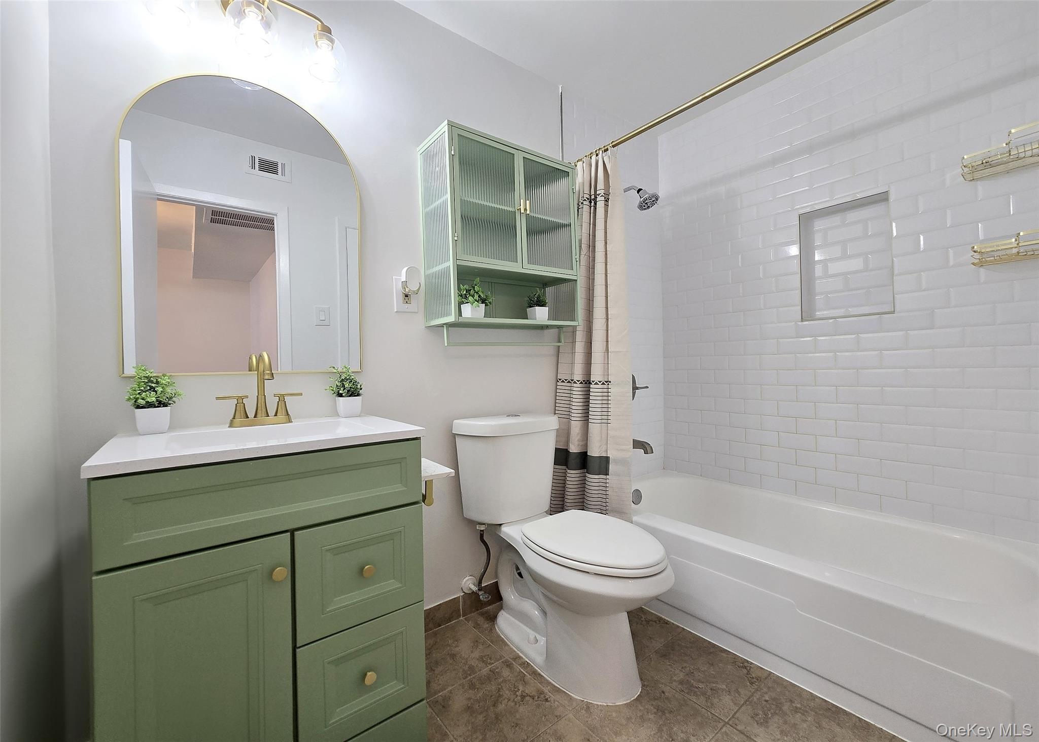 Coop Bailey  Suffolk County, NY 11953, MLS-979370-11