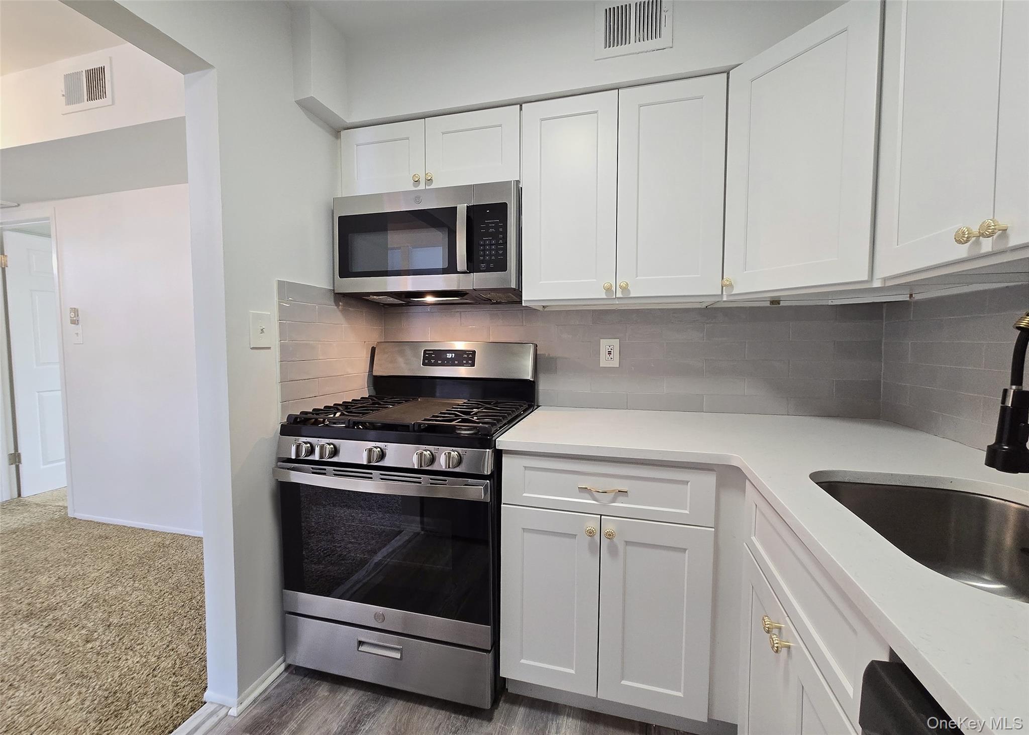 Coop Bailey  Suffolk County, NY 11953, MLS-979370-5