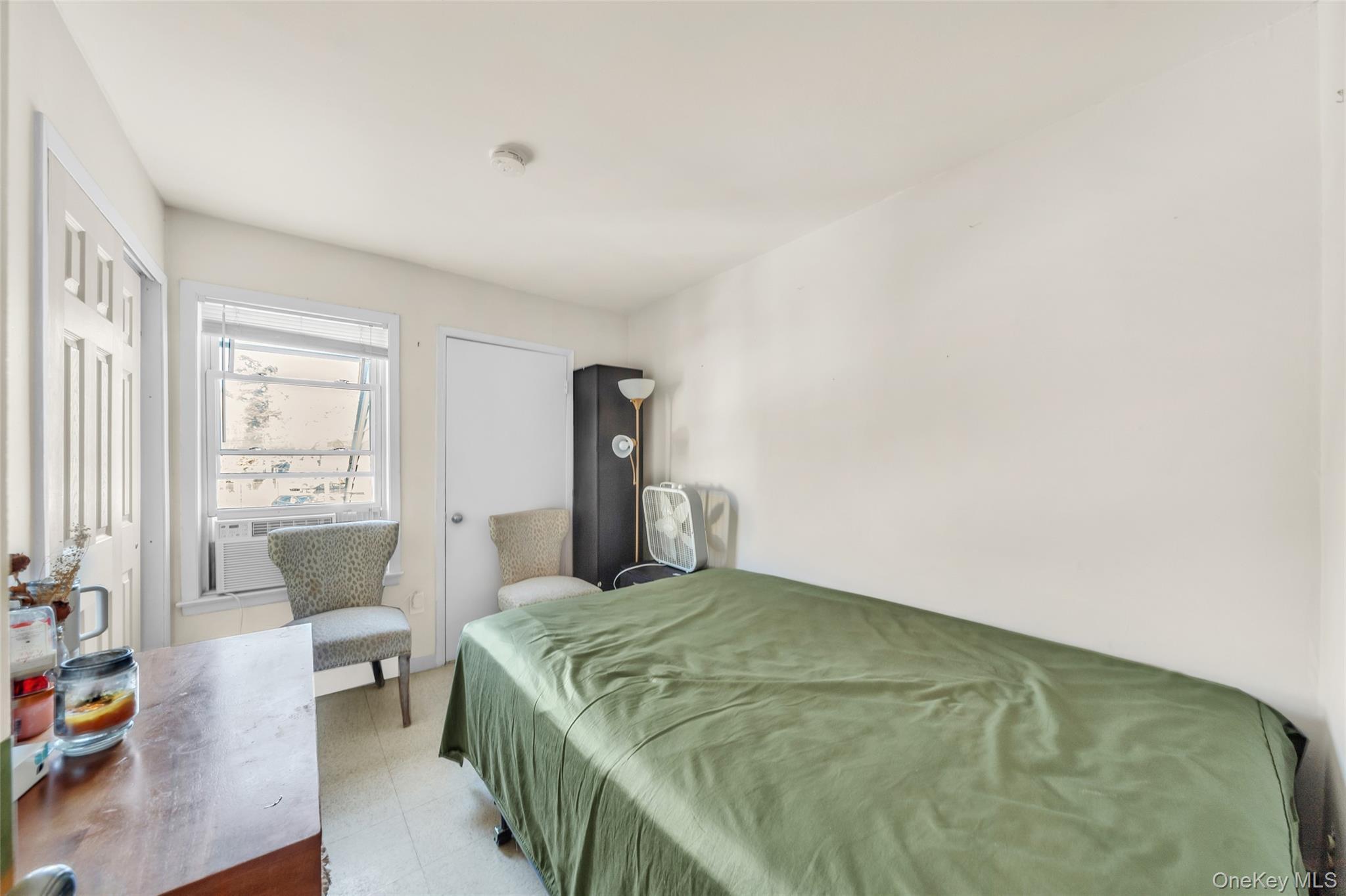 Coop Lowndes  Suffolk County, NY 11746, MLS-979383-10