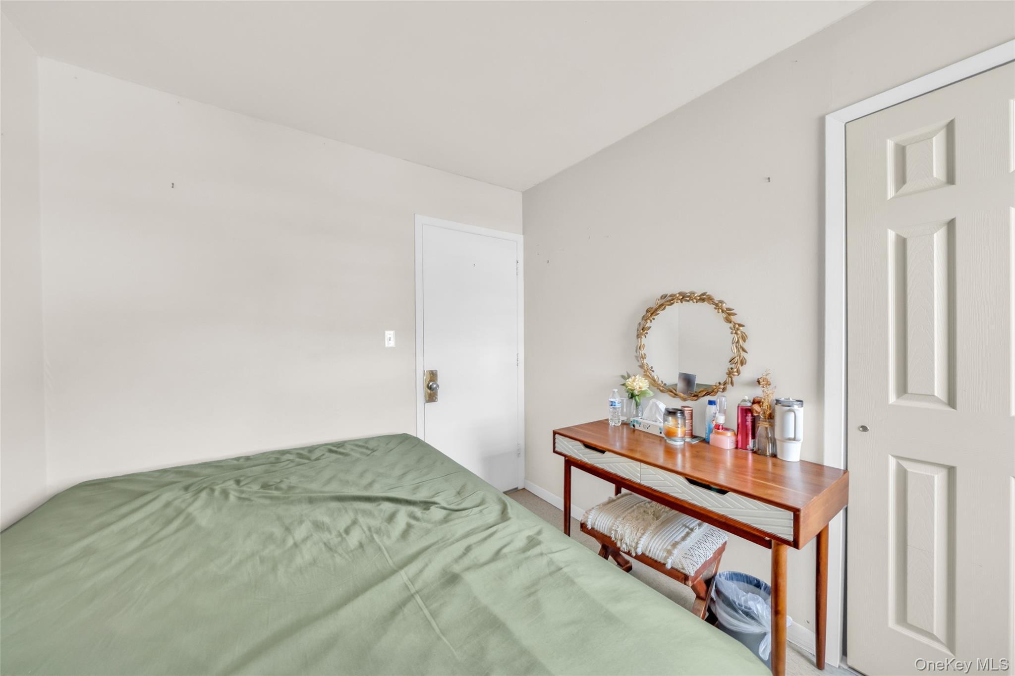 Coop Lowndes  Suffolk County, NY 11746, MLS-979383-11