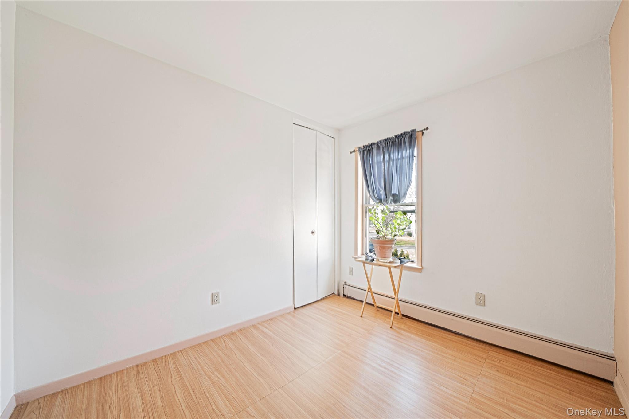 Coop Lowndes  Suffolk County, NY 11746, MLS-979383-12