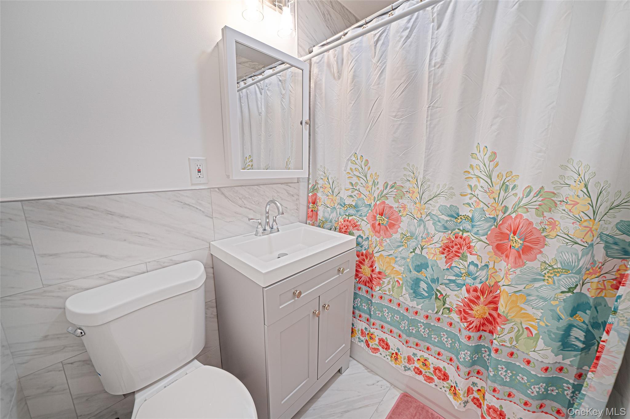 Coop Lowndes  Suffolk County, NY 11746, MLS-979383-14