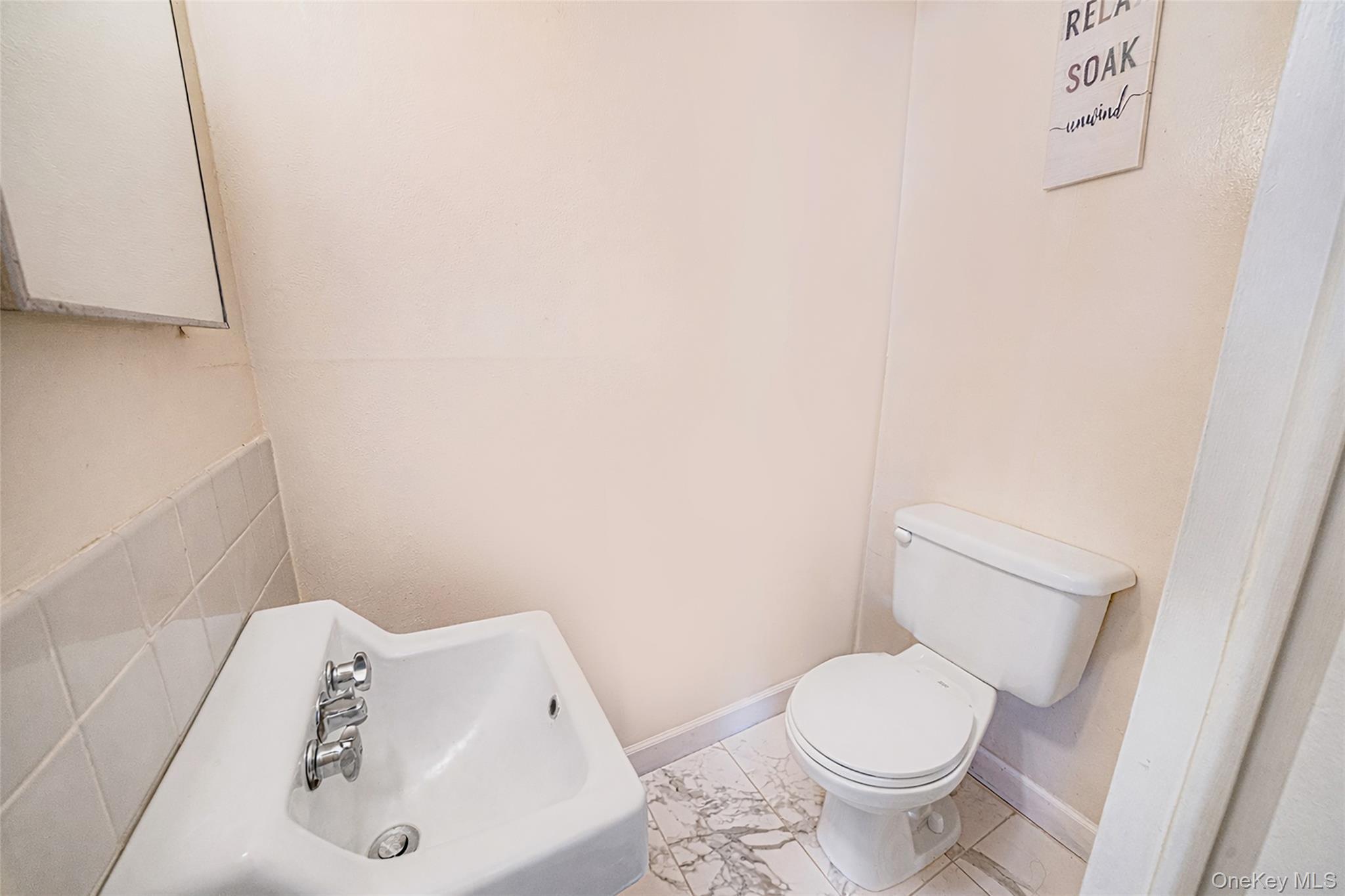 Coop Lowndes  Suffolk County, NY 11746, MLS-979383-15