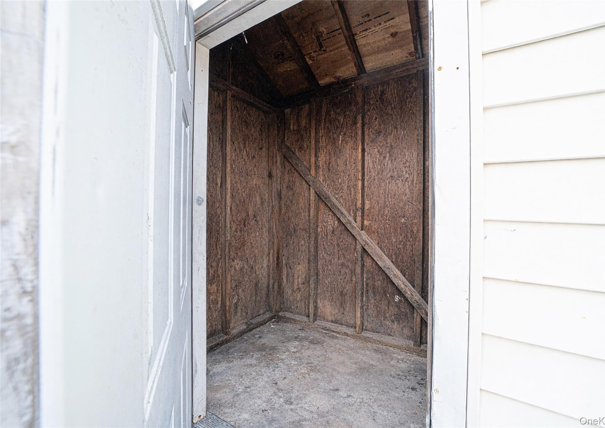 Coop Lowndes  Suffolk County, NY 11746, MLS-979383-19