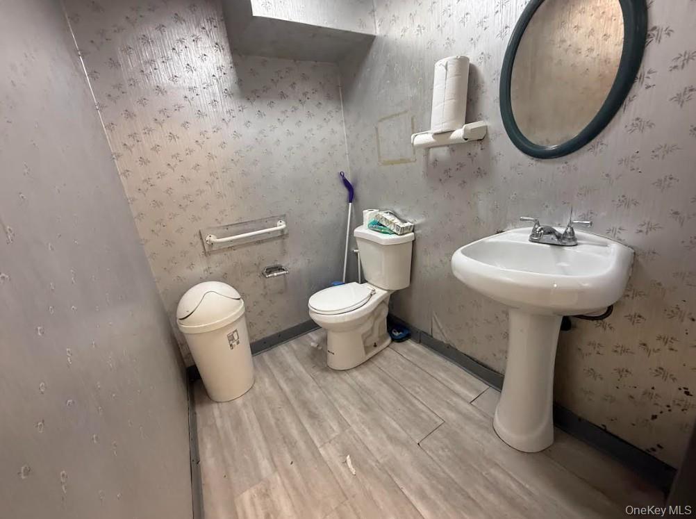 Commercial Lease Doris  Bronx, NY 10462, MLS-979418-7