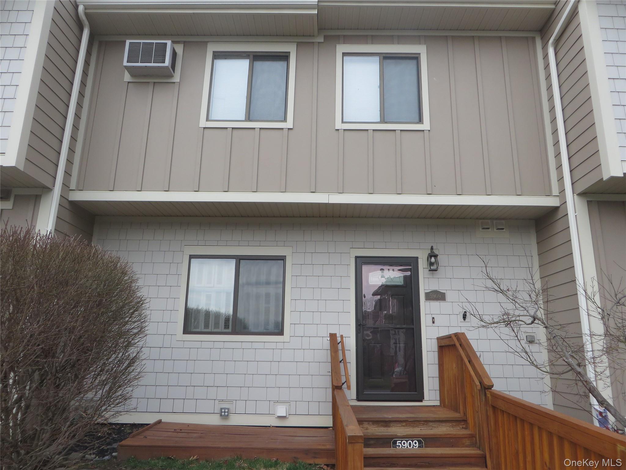 Condo Chelsea Dutchess County, NY 12533, MLS-979419-2