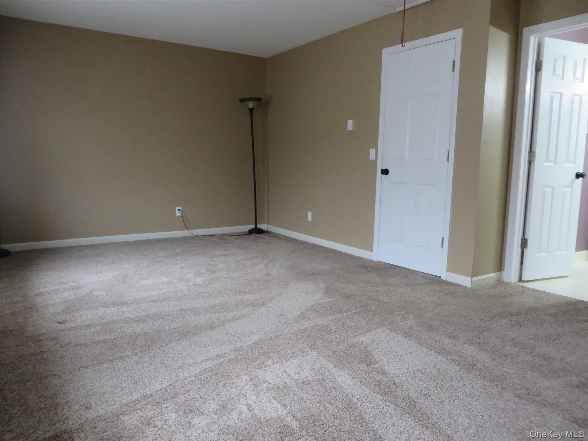 Condo Chelsea Dutchess County, NY 12533, MLS-979419-21