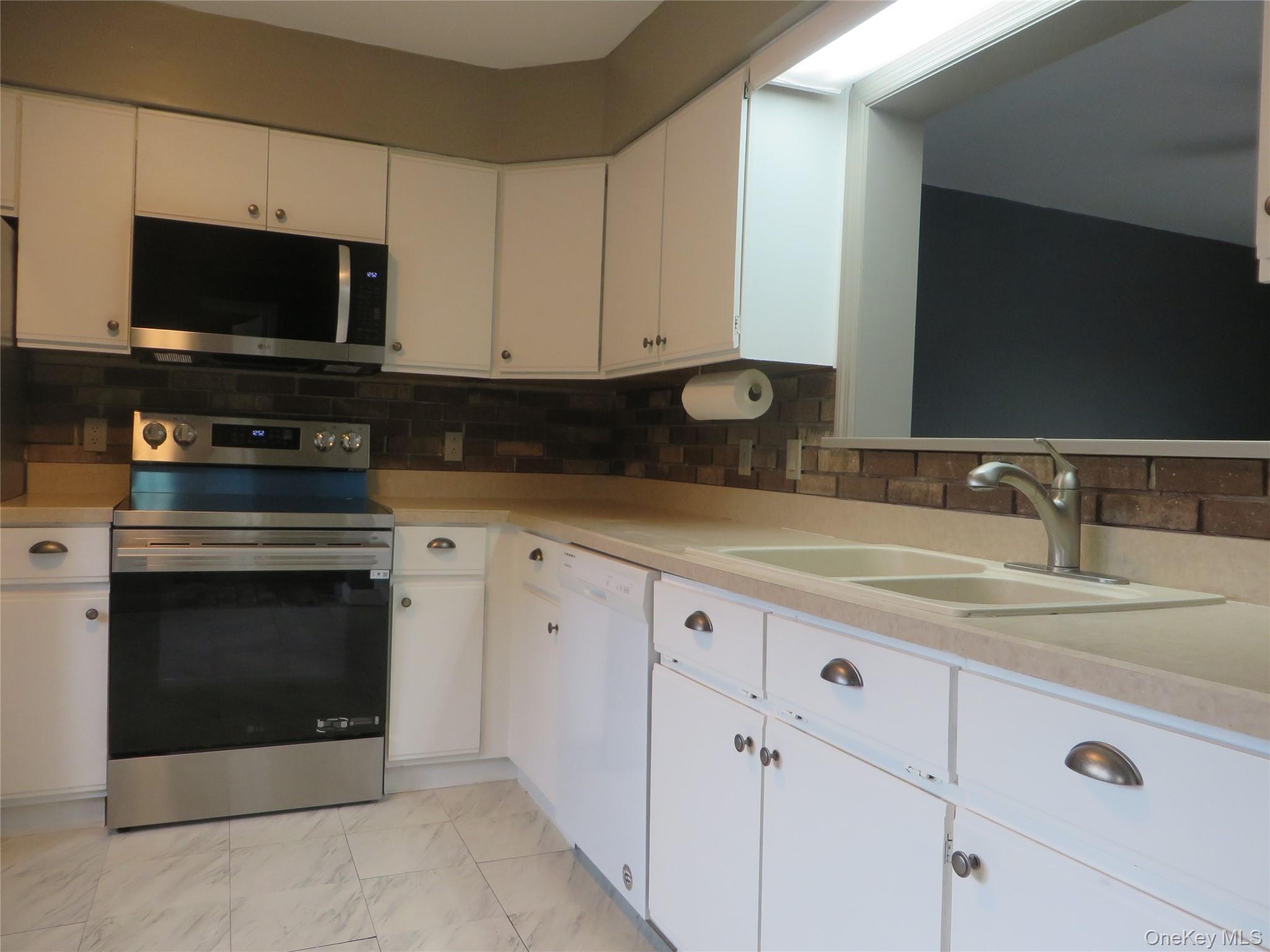 Condo Chelsea Dutchess County, NY 12533, MLS-979419-5