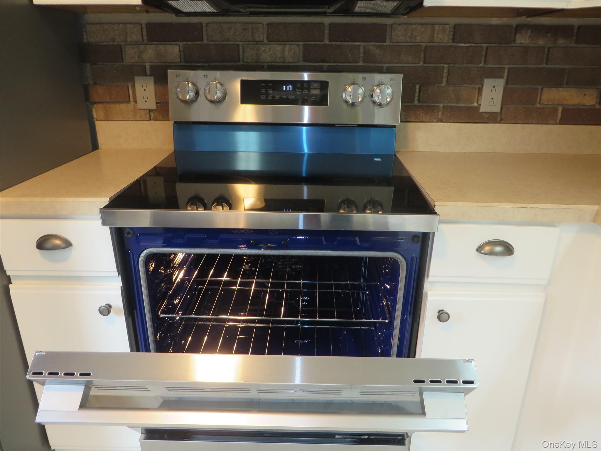 Condo Chelsea Dutchess County, NY 12533, MLS-979419-8