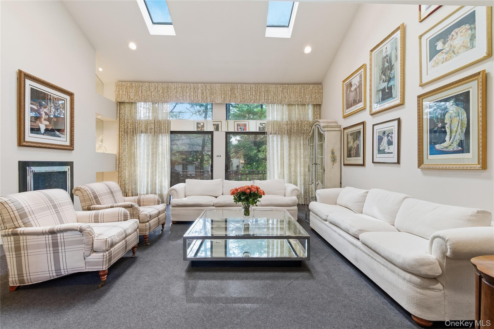 Condo Yale  Nassau County, NY 11030, MLS-979450-13