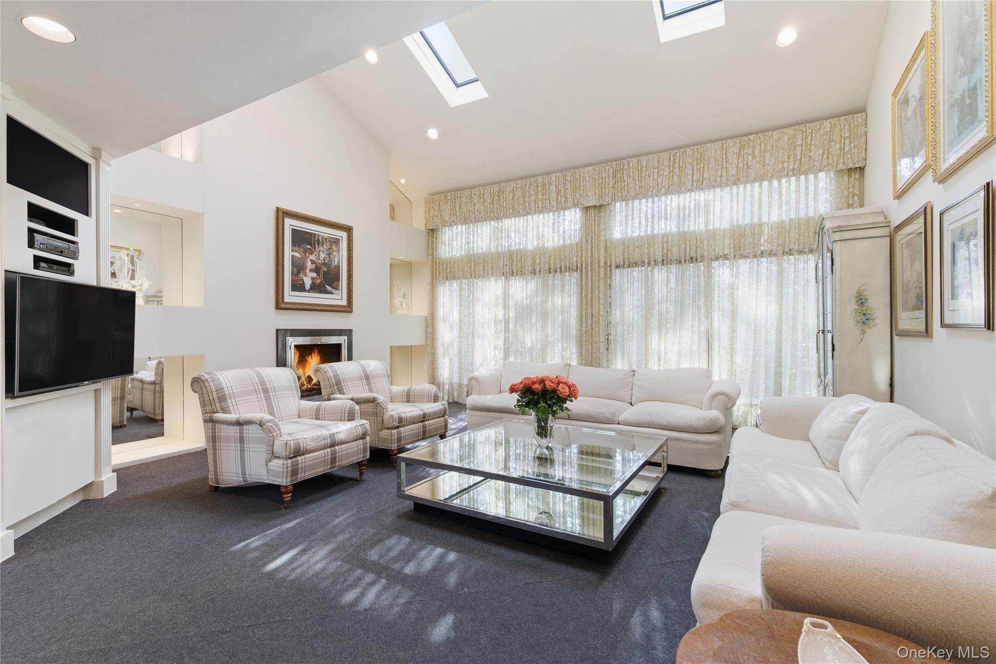 Condo Yale  Nassau County, NY 11030, MLS-979450-19