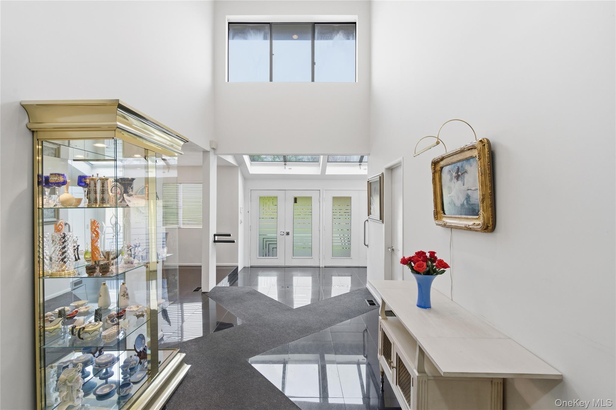 Condo Yale  Nassau County, NY 11030, MLS-979450-3