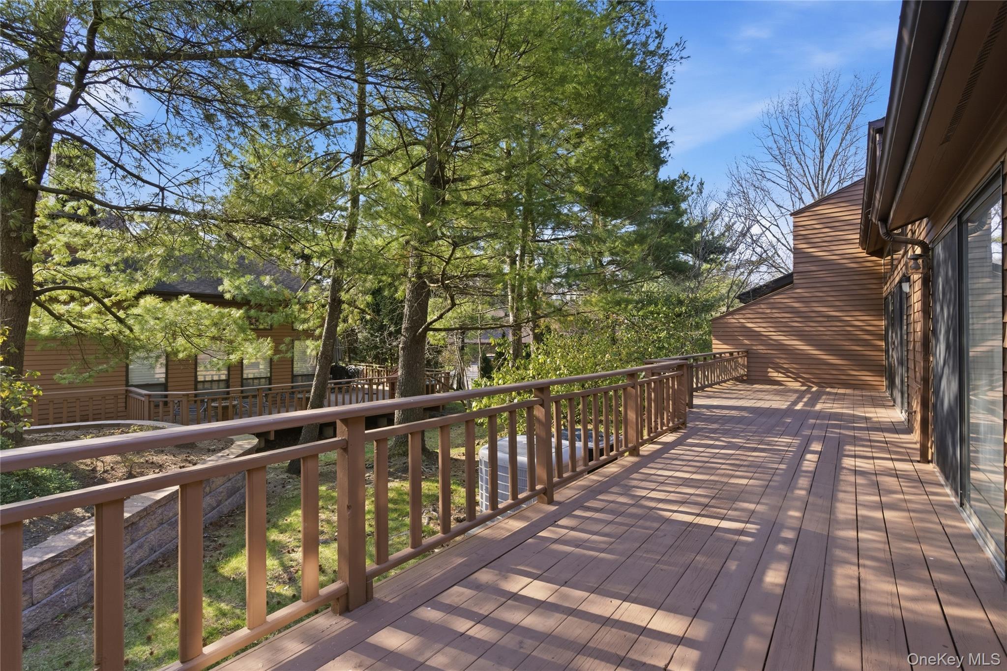 Condo Yale  Nassau County, NY 11030, MLS-979450-41