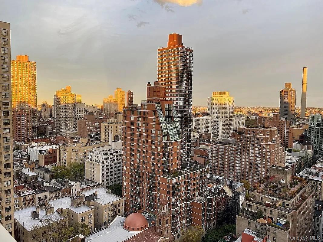 Coop 74th  Manhattan, NY 10021, MLS-979453-9