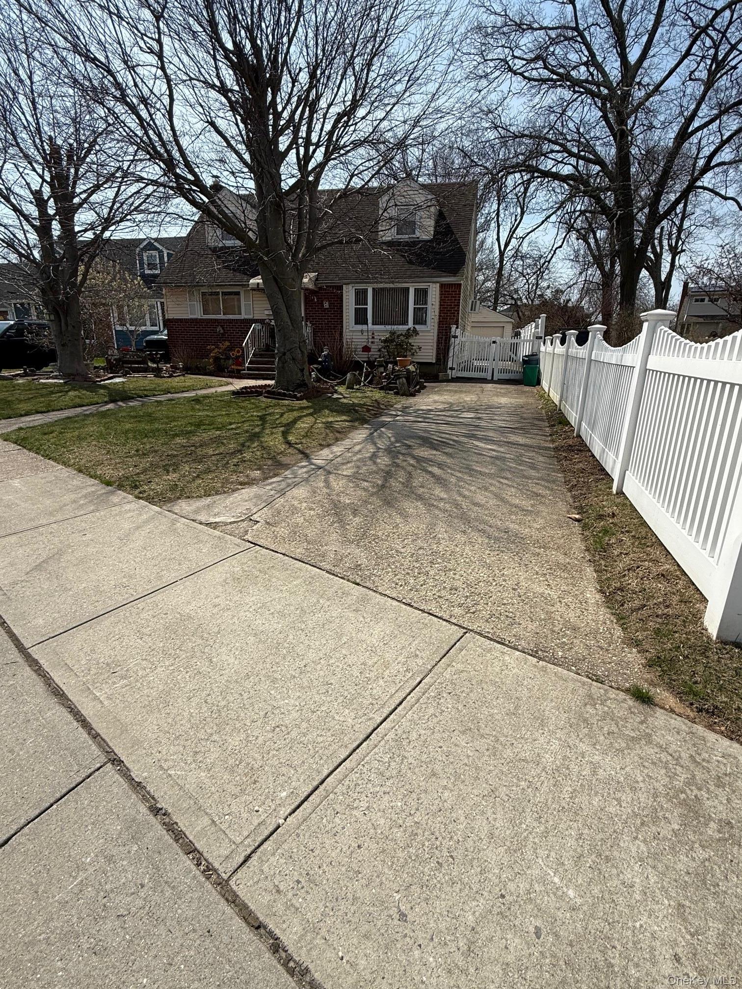 Single Family Denton  Nassau County, NY 11563, MLS-979460-2