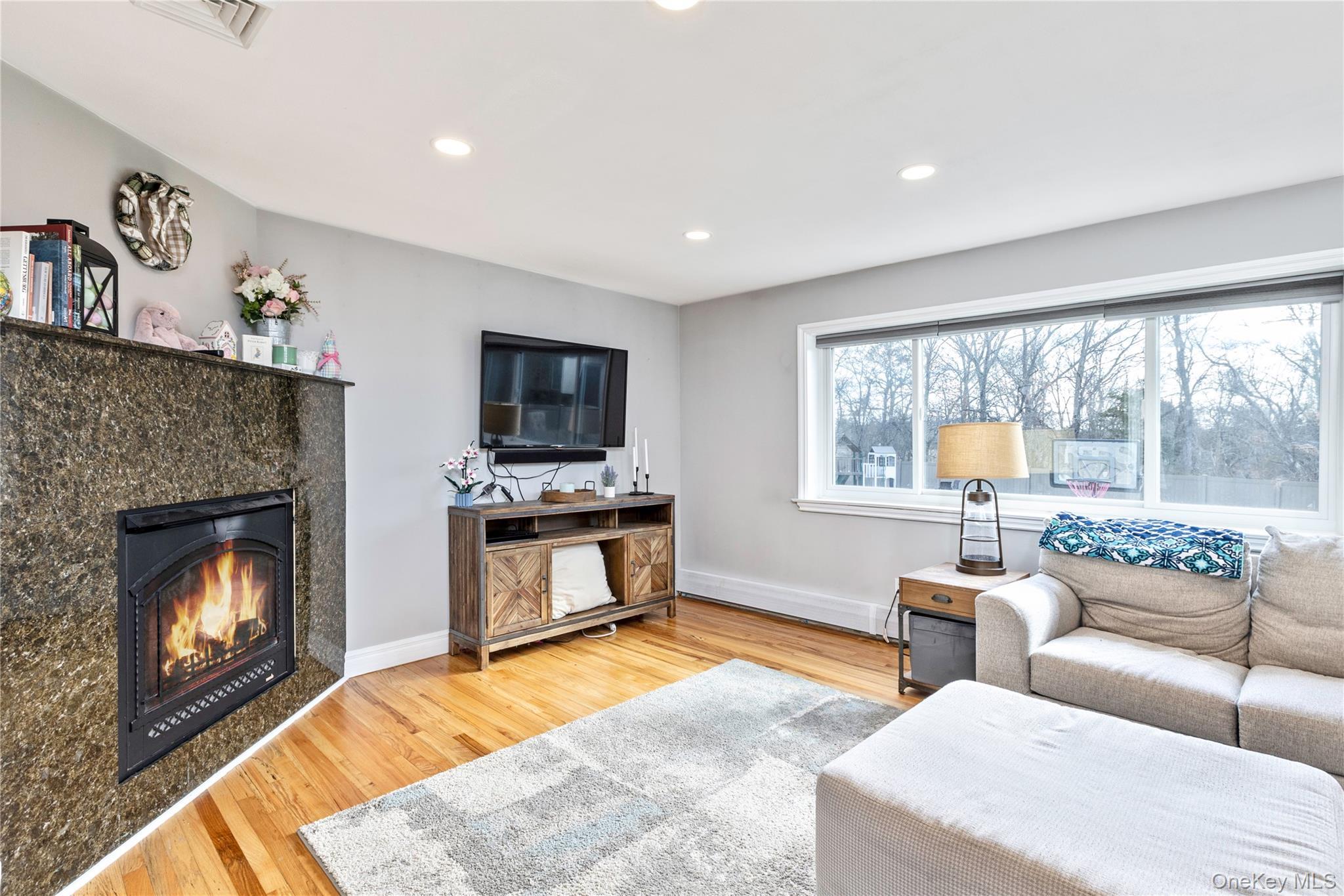 Single Family Weeks  Suffolk County, NY 11949, MLS-979462-19