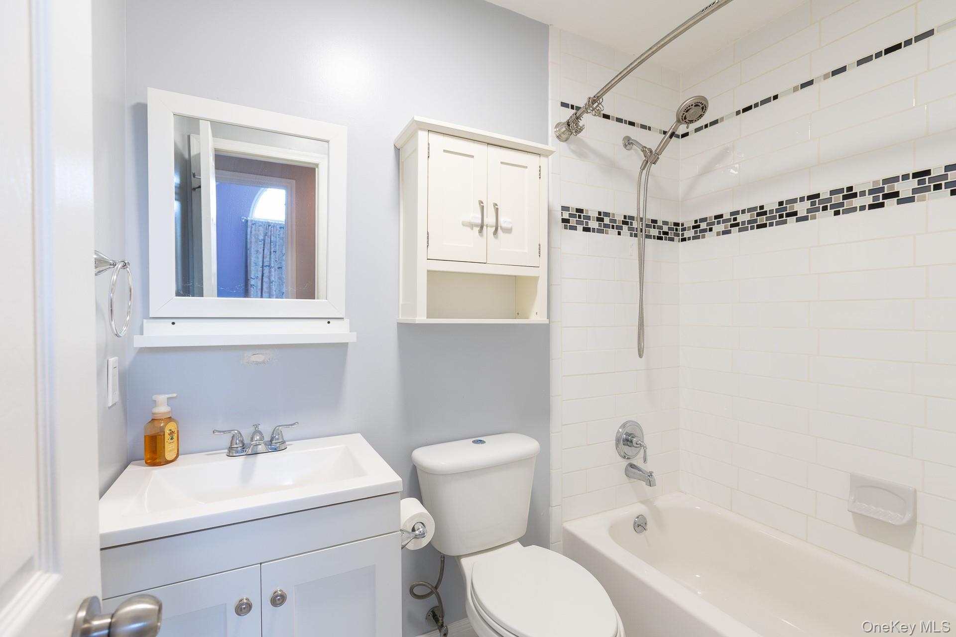 Single Family Weeks  Suffolk County, NY 11949, MLS-979462-8
