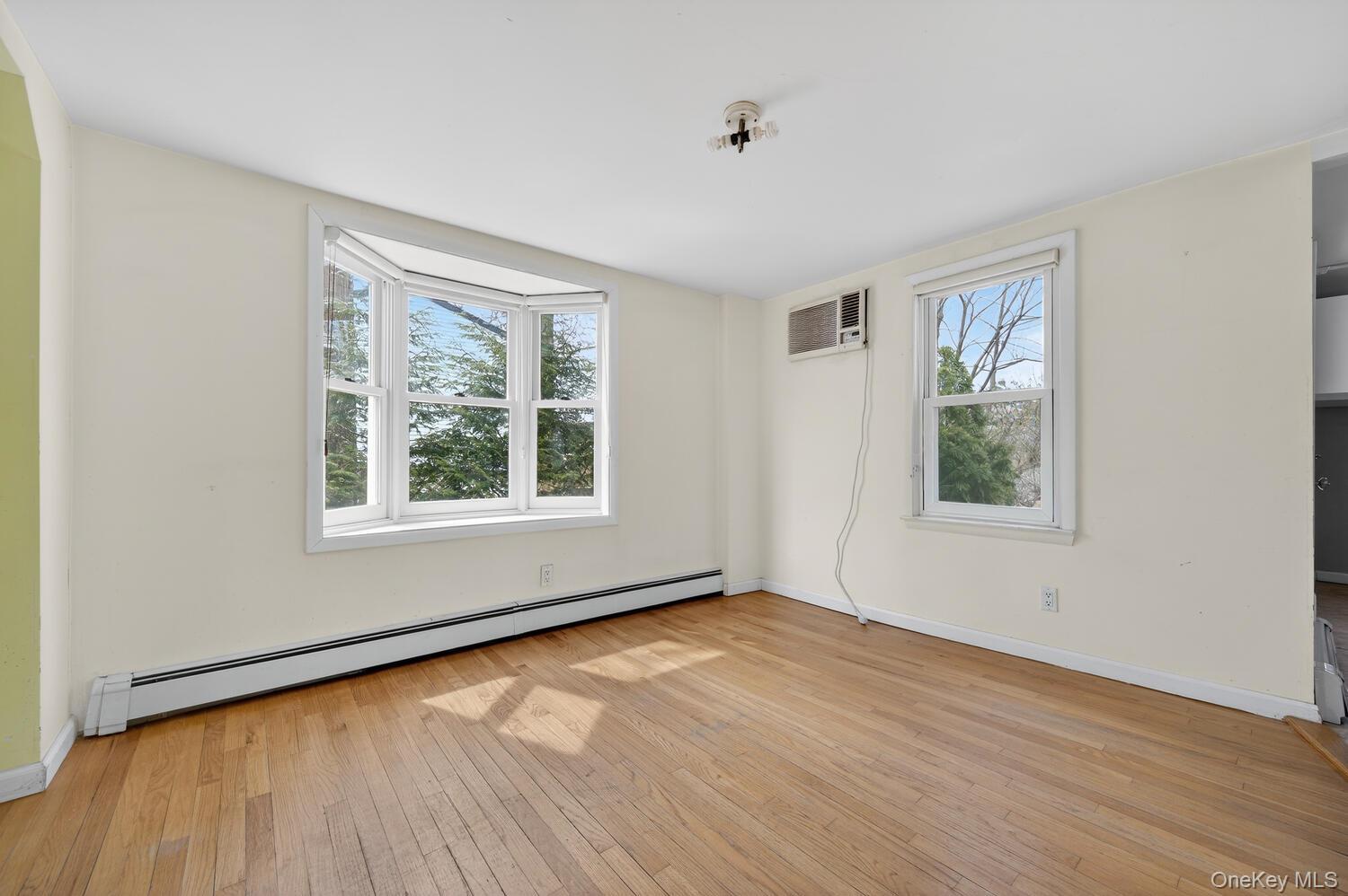 Single Family 8th  Suffolk County, NY 11746, MLS-979489-11