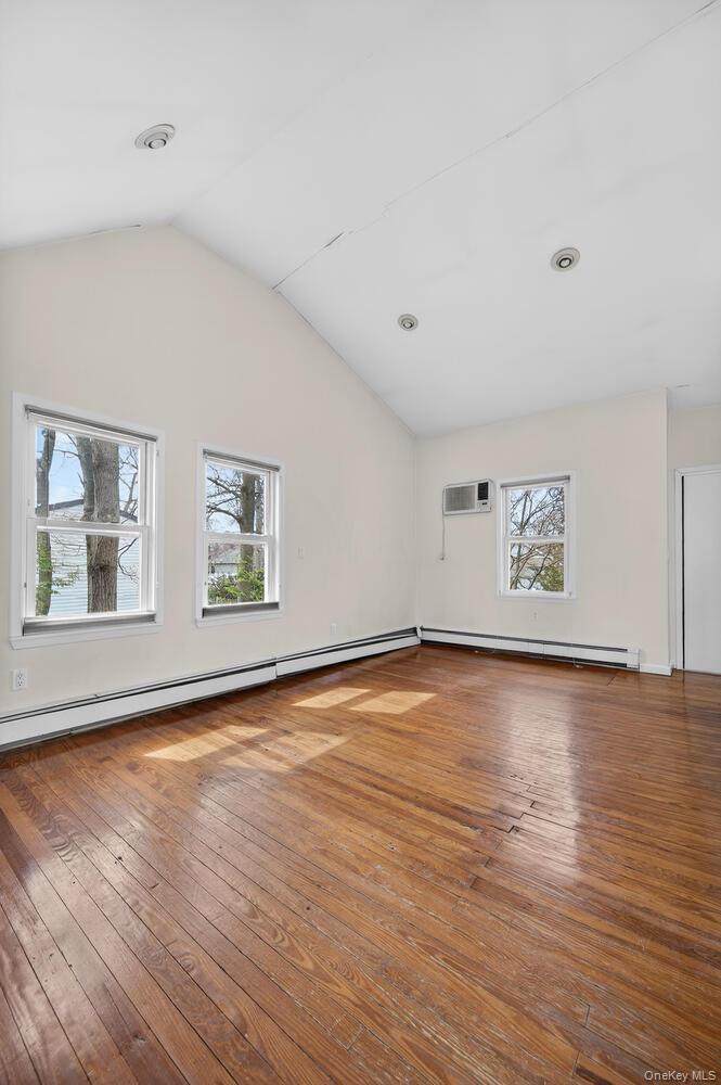 Single Family 8th  Suffolk County, NY 11746, MLS-979489-20