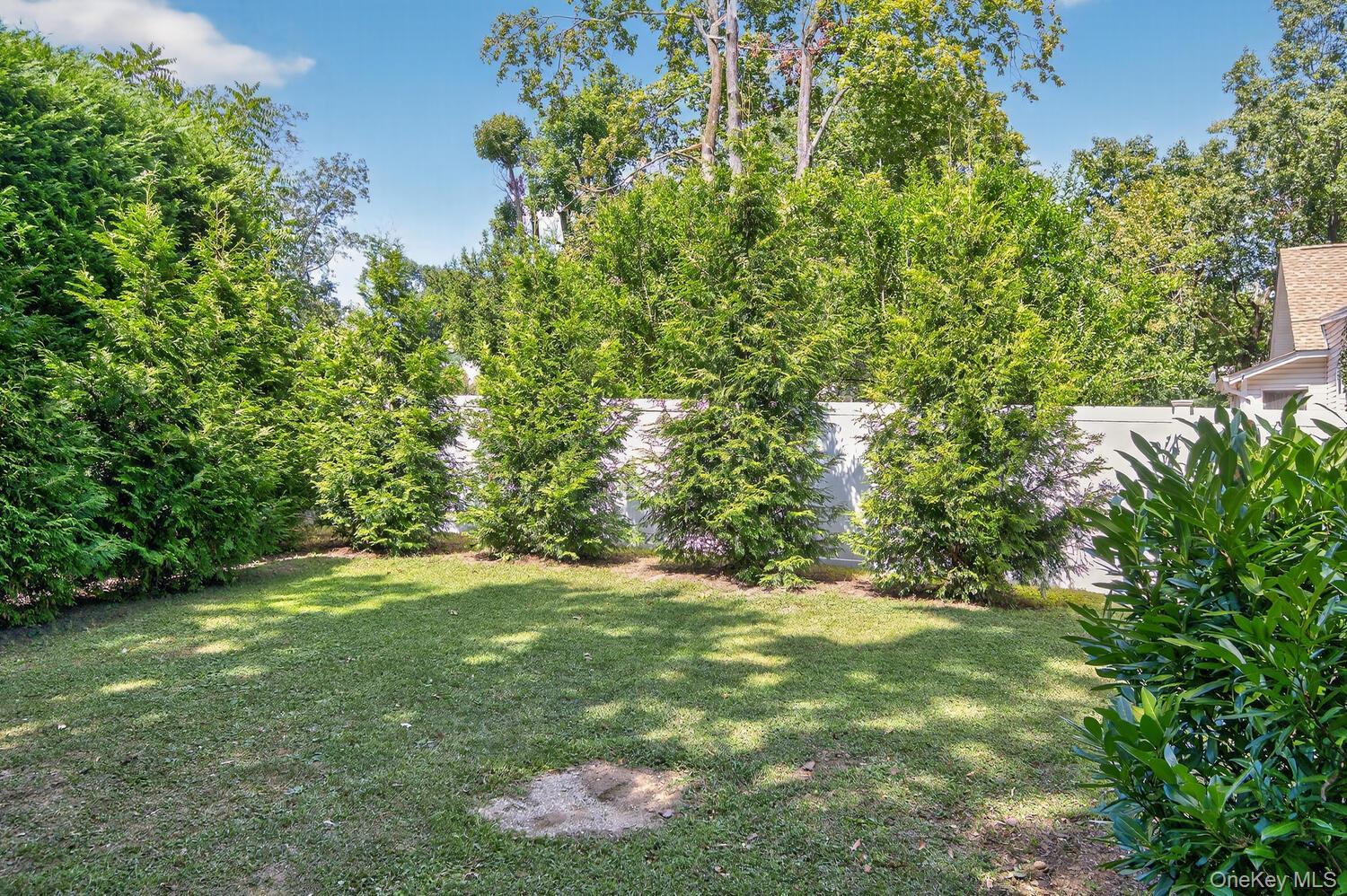 Single Family 8th  Suffolk County, NY 11746, MLS-979489-26