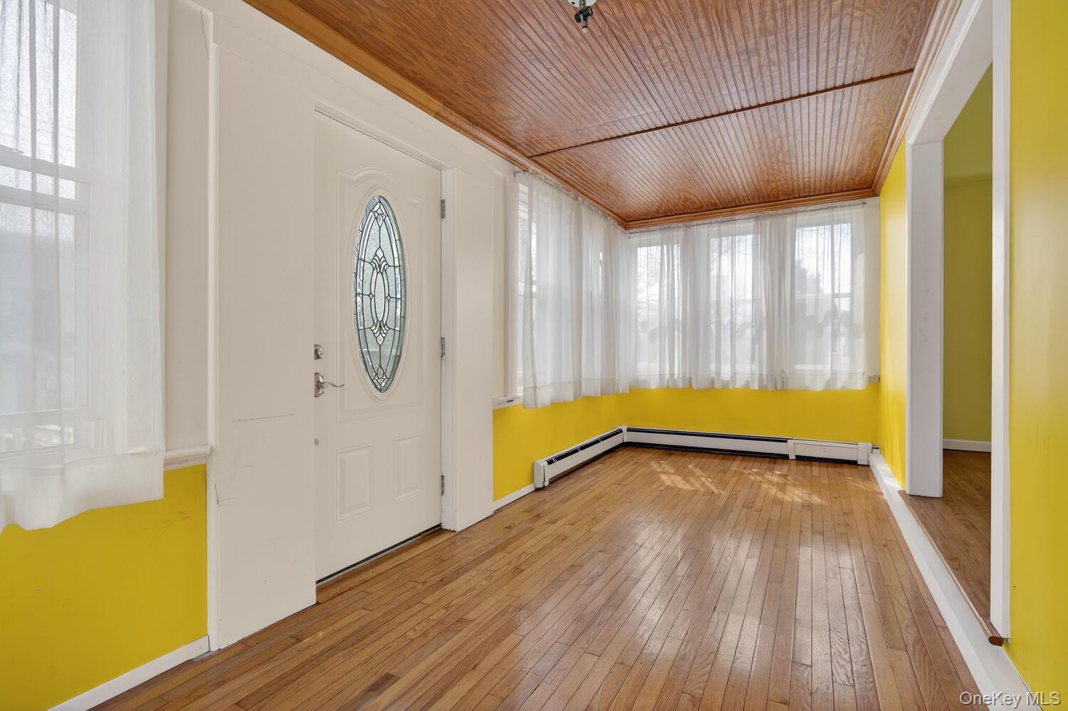 Single Family 8th  Suffolk County, NY 11746, MLS-979489-5