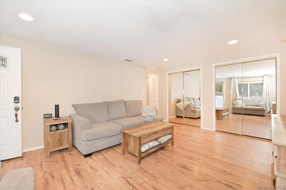 Condo Birchwood  Suffolk County, NY 11763, MLS-979511-6