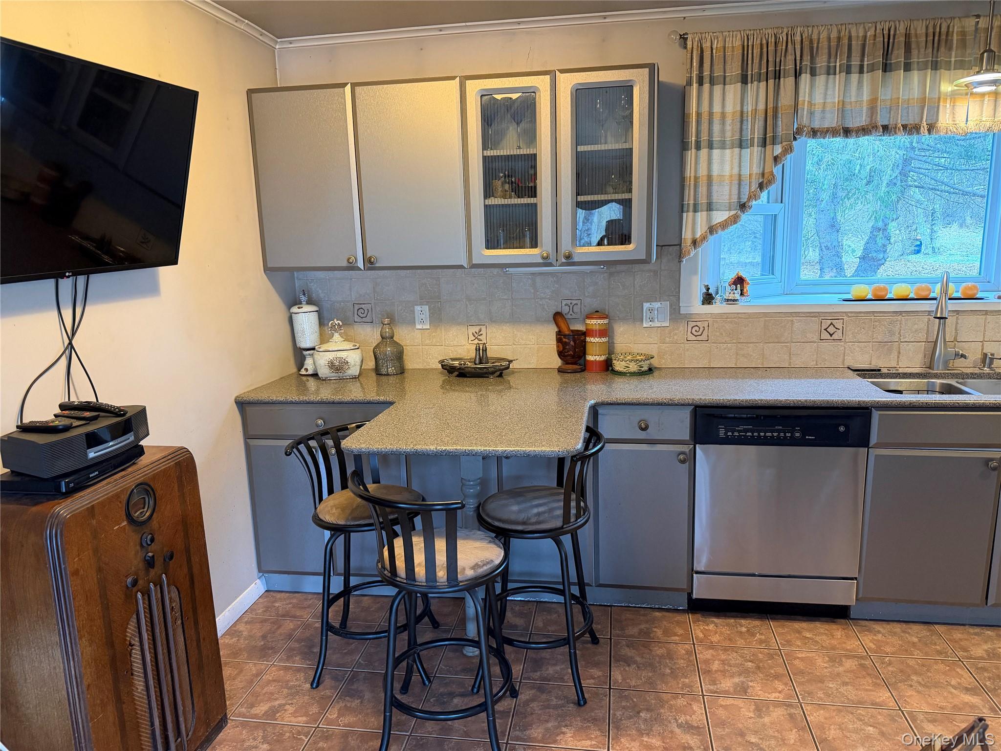 Single Family Route 9g  Dutchess County, NY 12580, MLS-979526-6