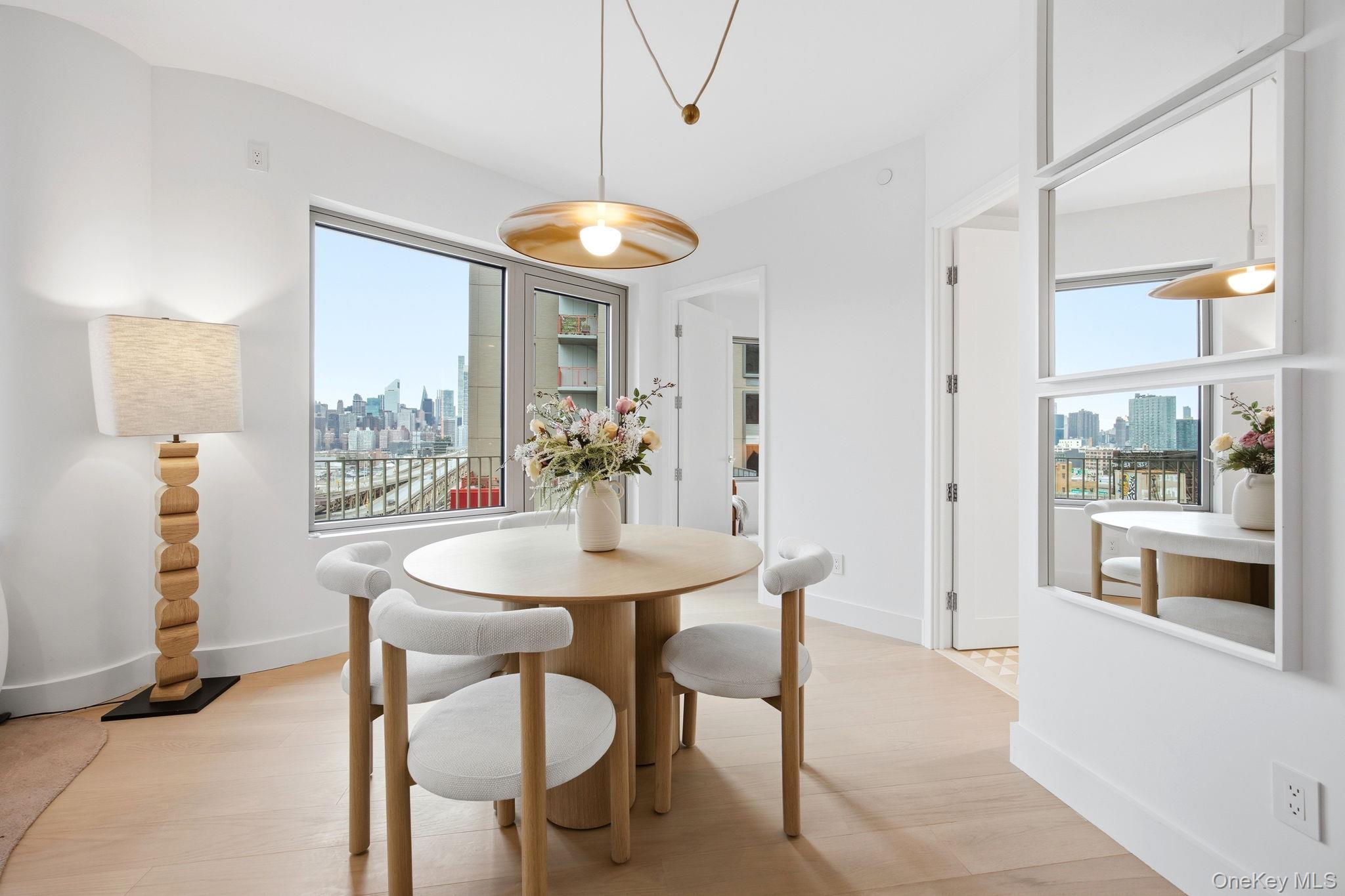 Condo Queens  Queens, NY 11101, MLS-979529-4