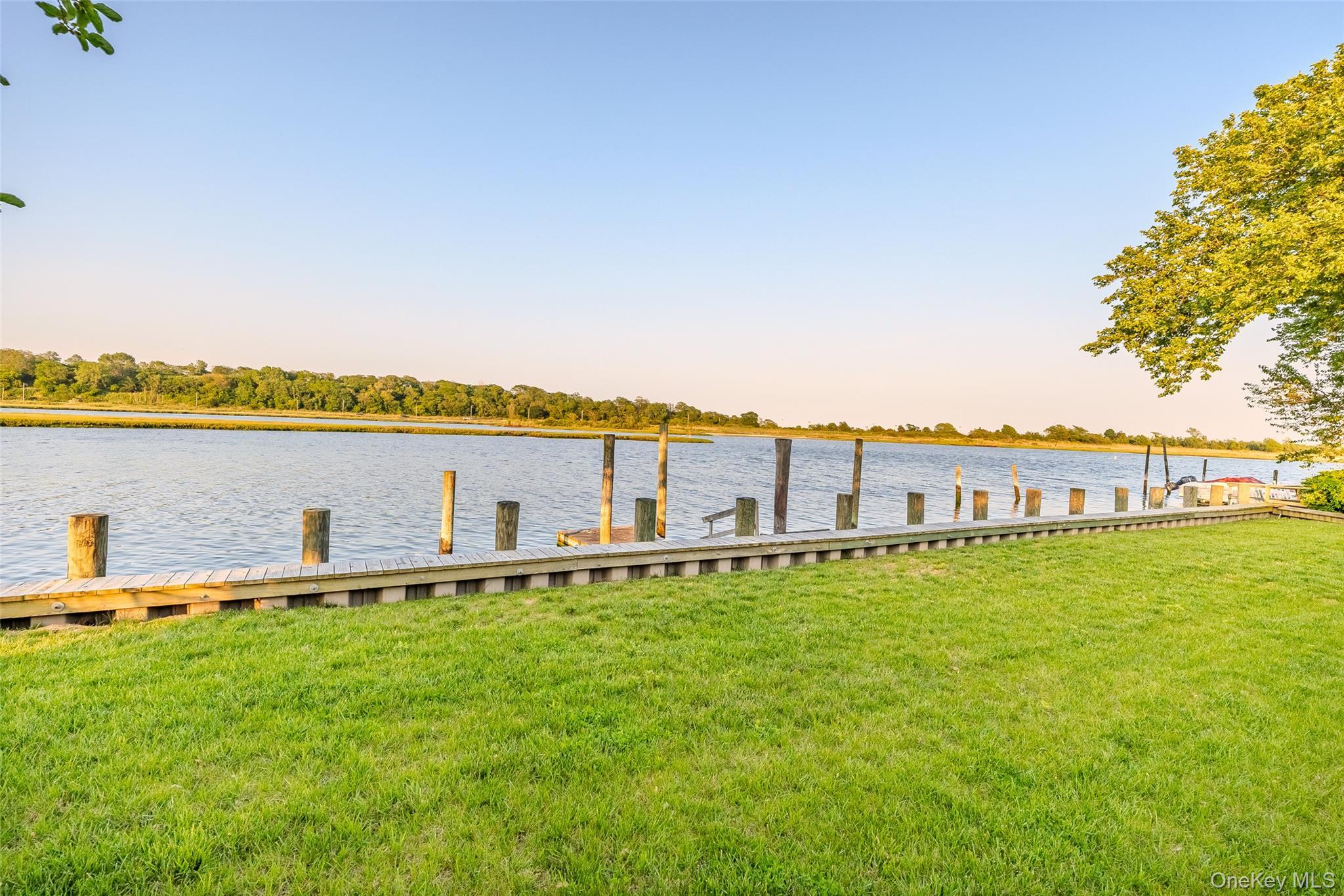 Single Family Ann Drive E Nassau County, NY 11520, MLS-979541-22