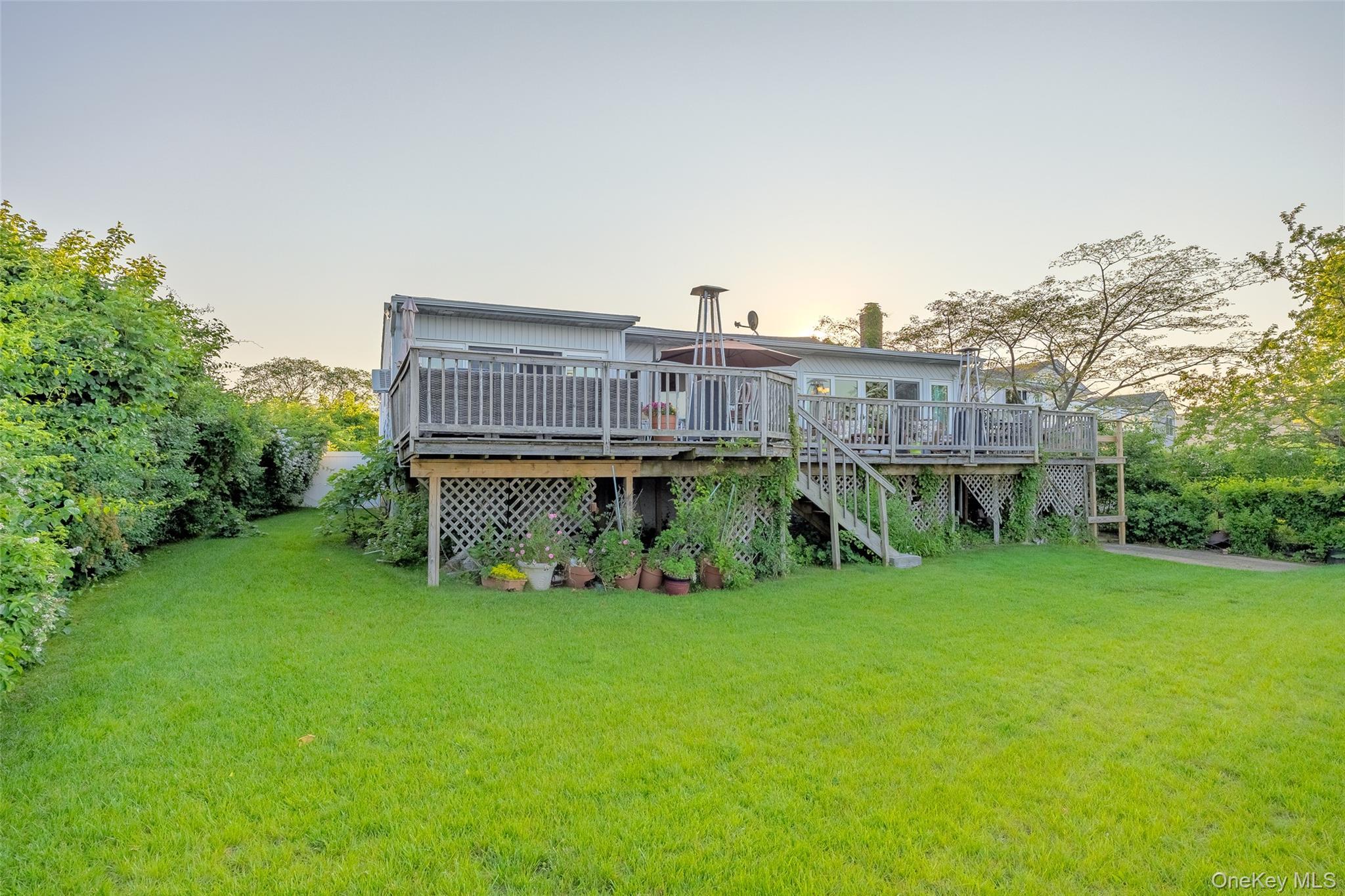 Single Family Ann Drive E Nassau County, NY 11520, MLS-979541-23