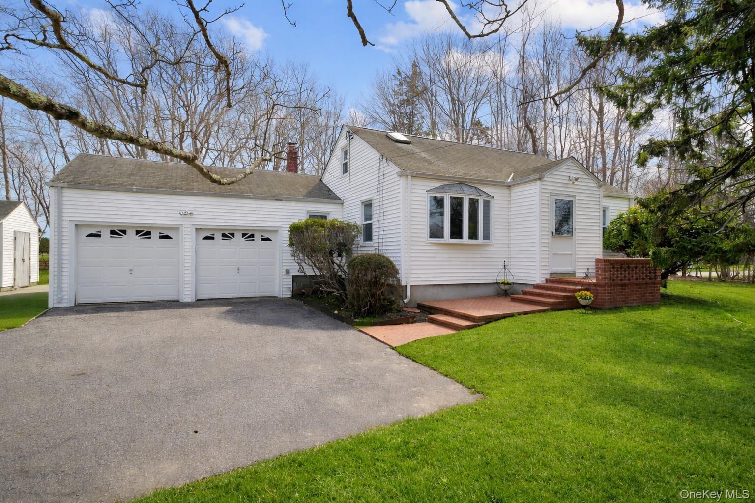 Single Family Woodacres  Suffolk County, NY 11772, MLS-979545-2