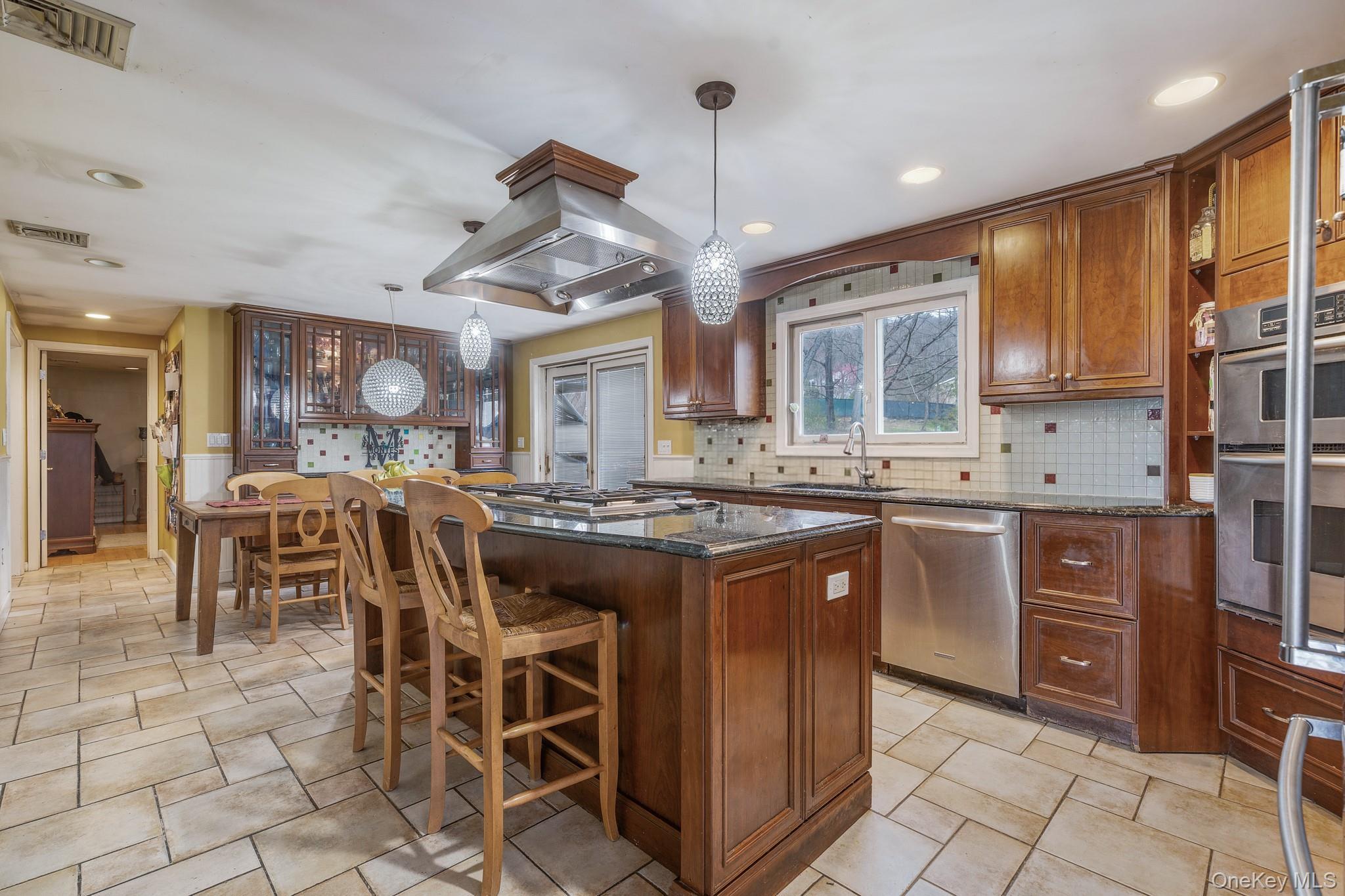 Single Family Strawberry Hill  Rockland County, NY 10994, MLS-979568-8