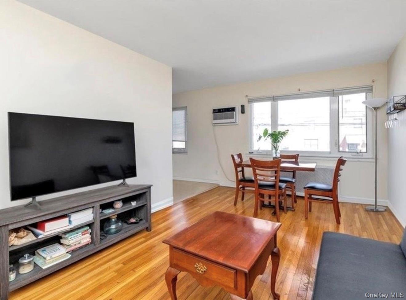 Single Family 60th Avenue  Queens, NY 11355, MLS-979570-6