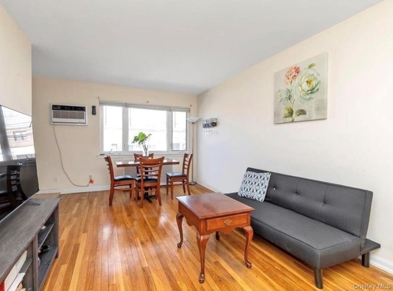 Single Family 60th Avenue  Queens, NY 11355, MLS-979570-8