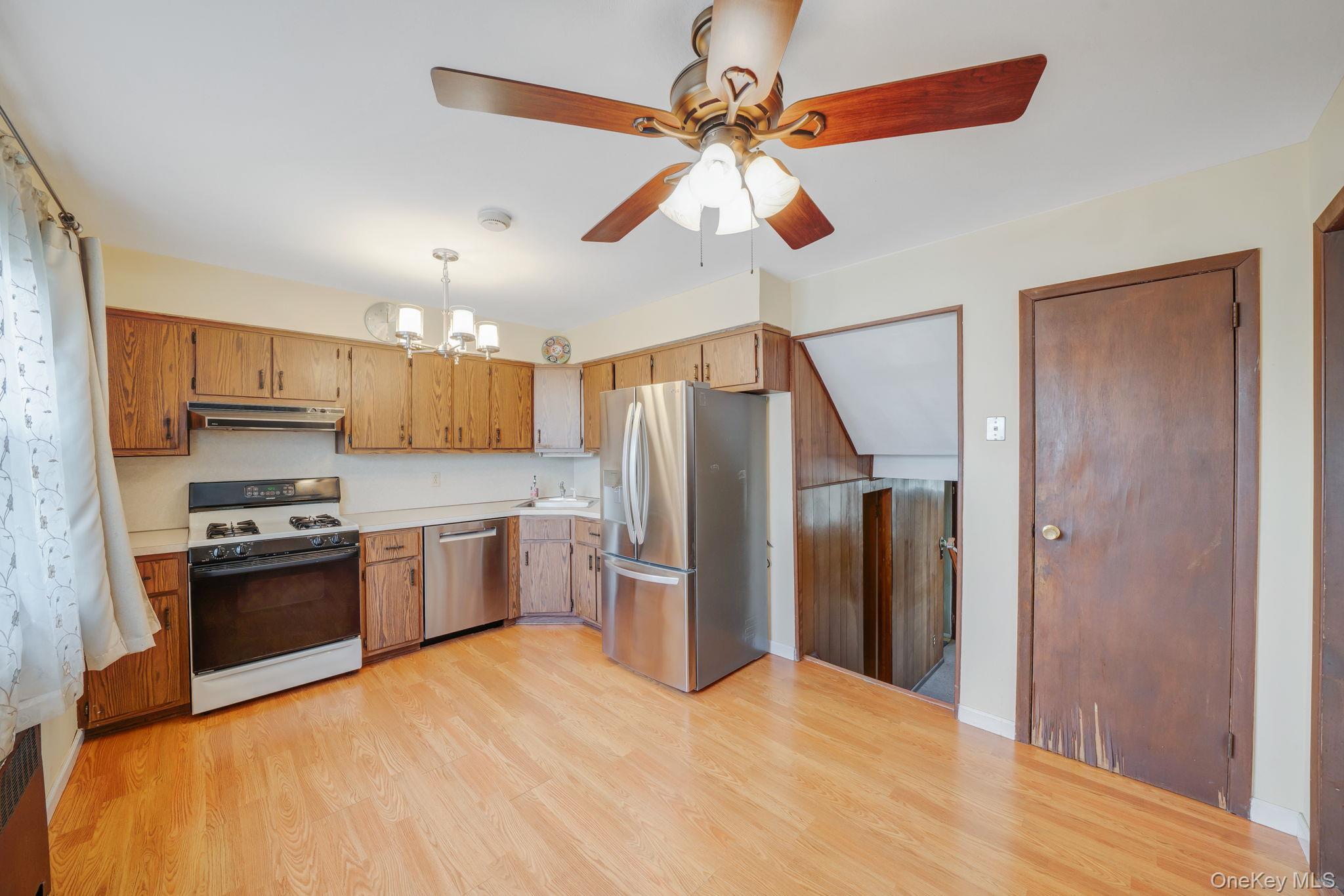 Single Family Woods  Suffolk County, NY 11703, MLS-979576-12