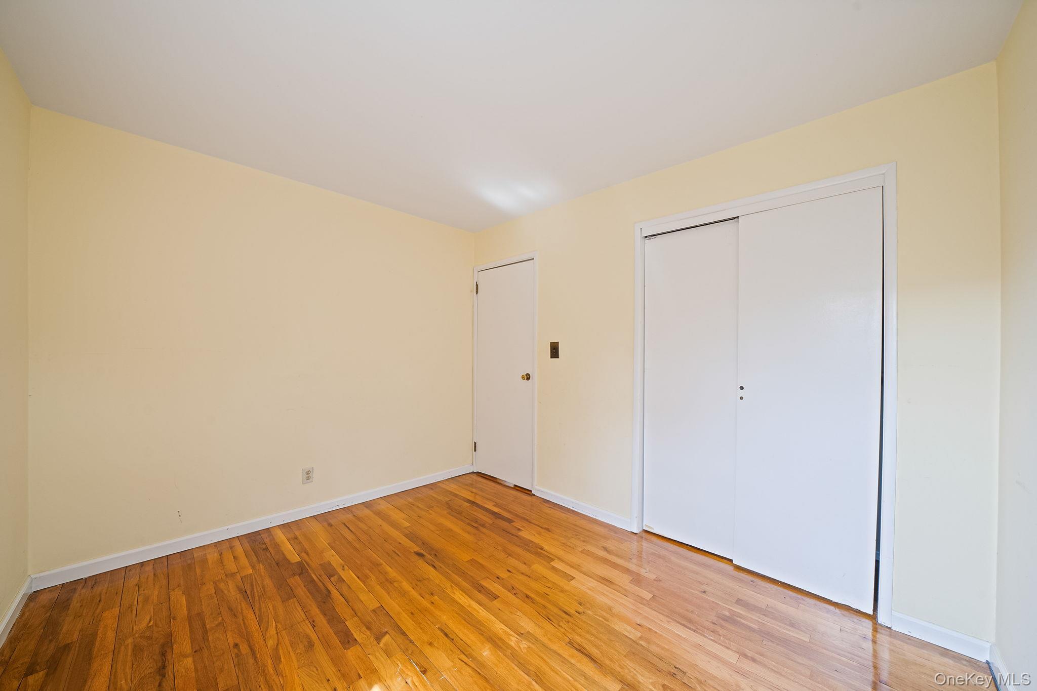 Single Family Woods  Suffolk County, NY 11703, MLS-979576-19