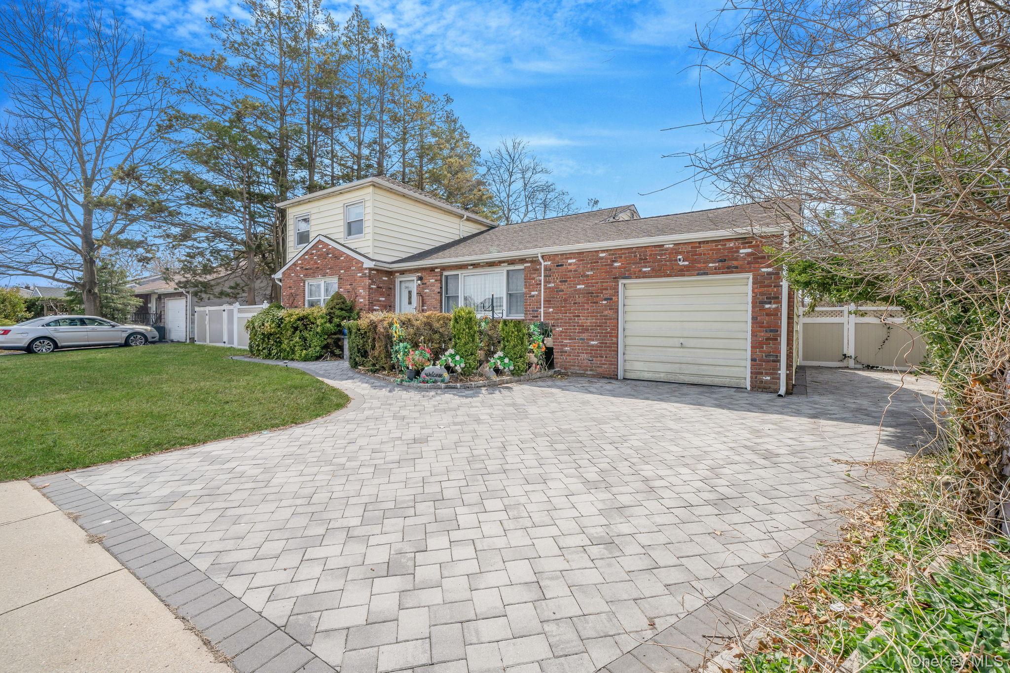 Single Family Woods  Suffolk County, NY 11703, MLS-979576-2