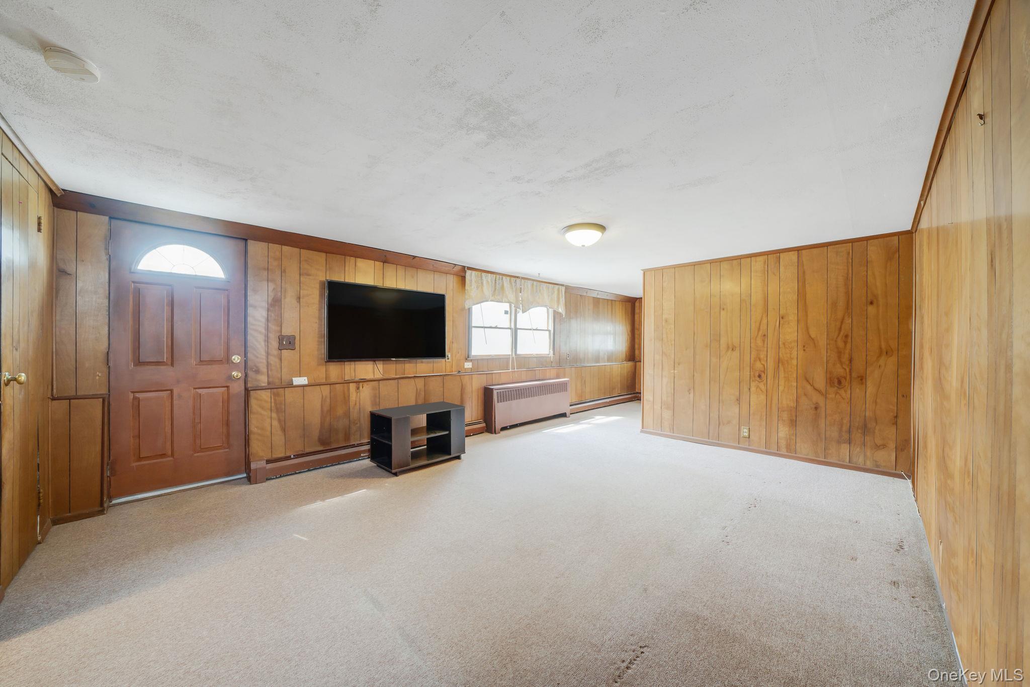 Single Family Woods  Suffolk County, NY 11703, MLS-979576-23