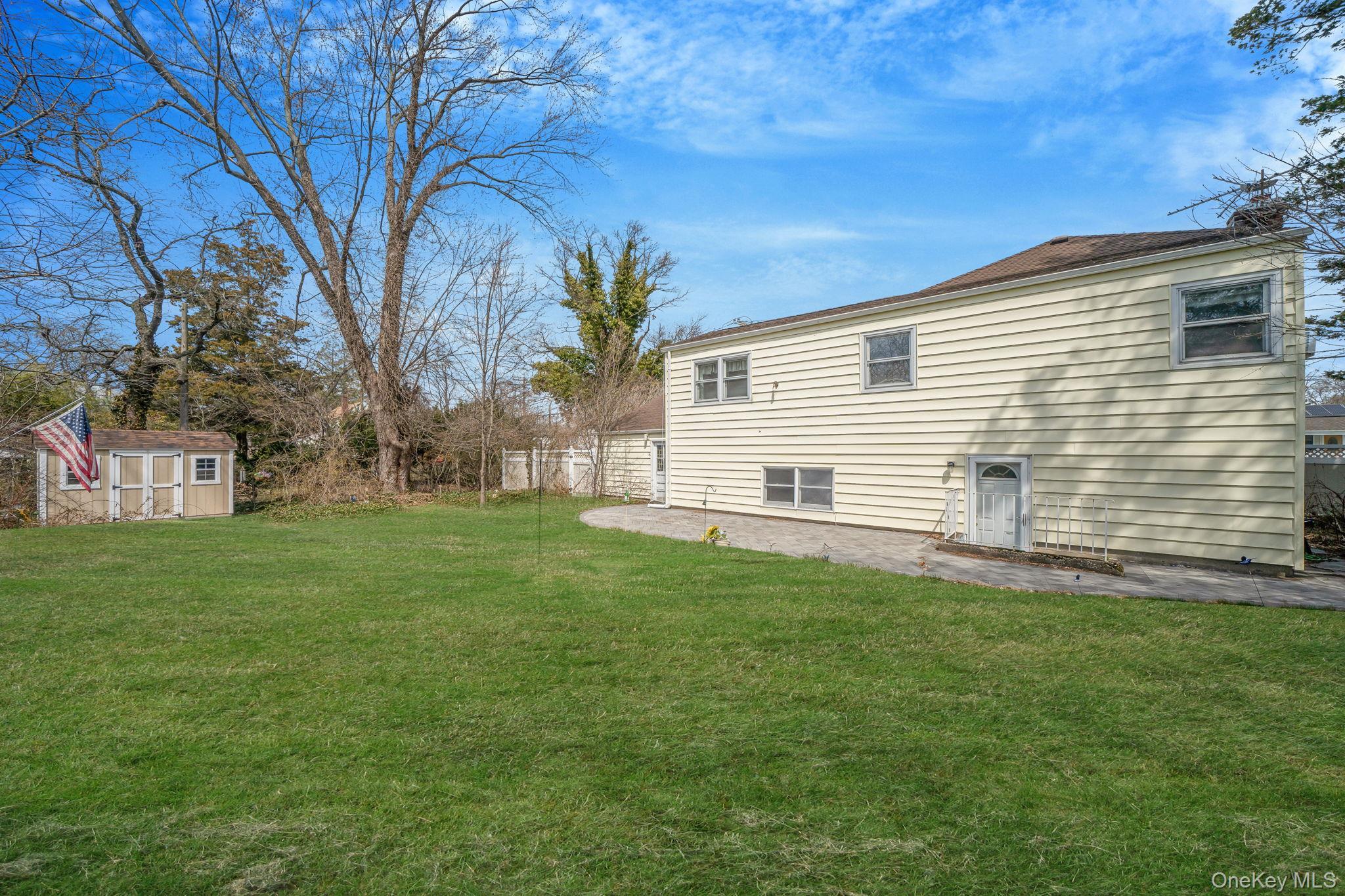 Single Family Woods  Suffolk County, NY 11703, MLS-979576-5