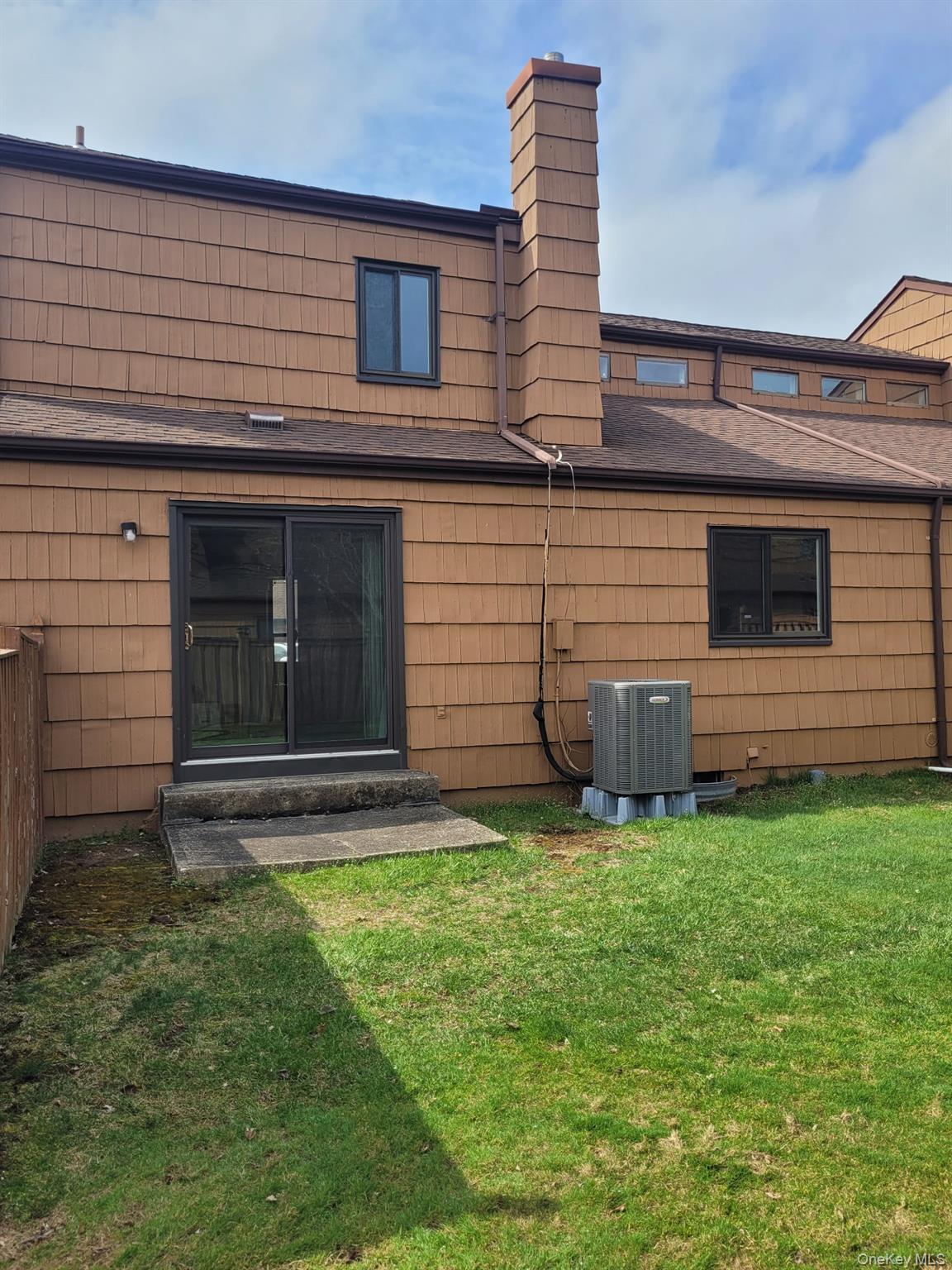 Condo Melanie Suffolk County, NY 11725, MLS-979580-9