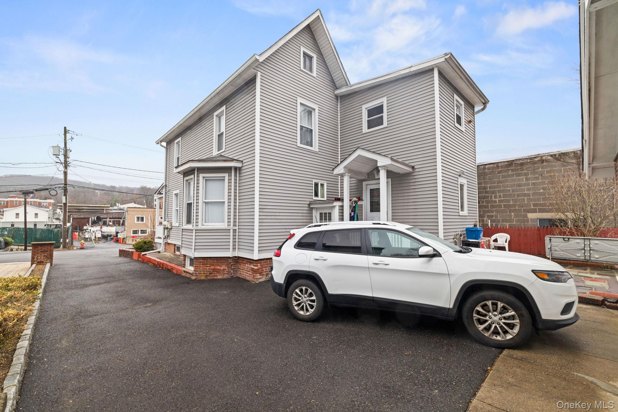 Single Family Catherine  Rockland County, NY 10960, MLS-979582-40