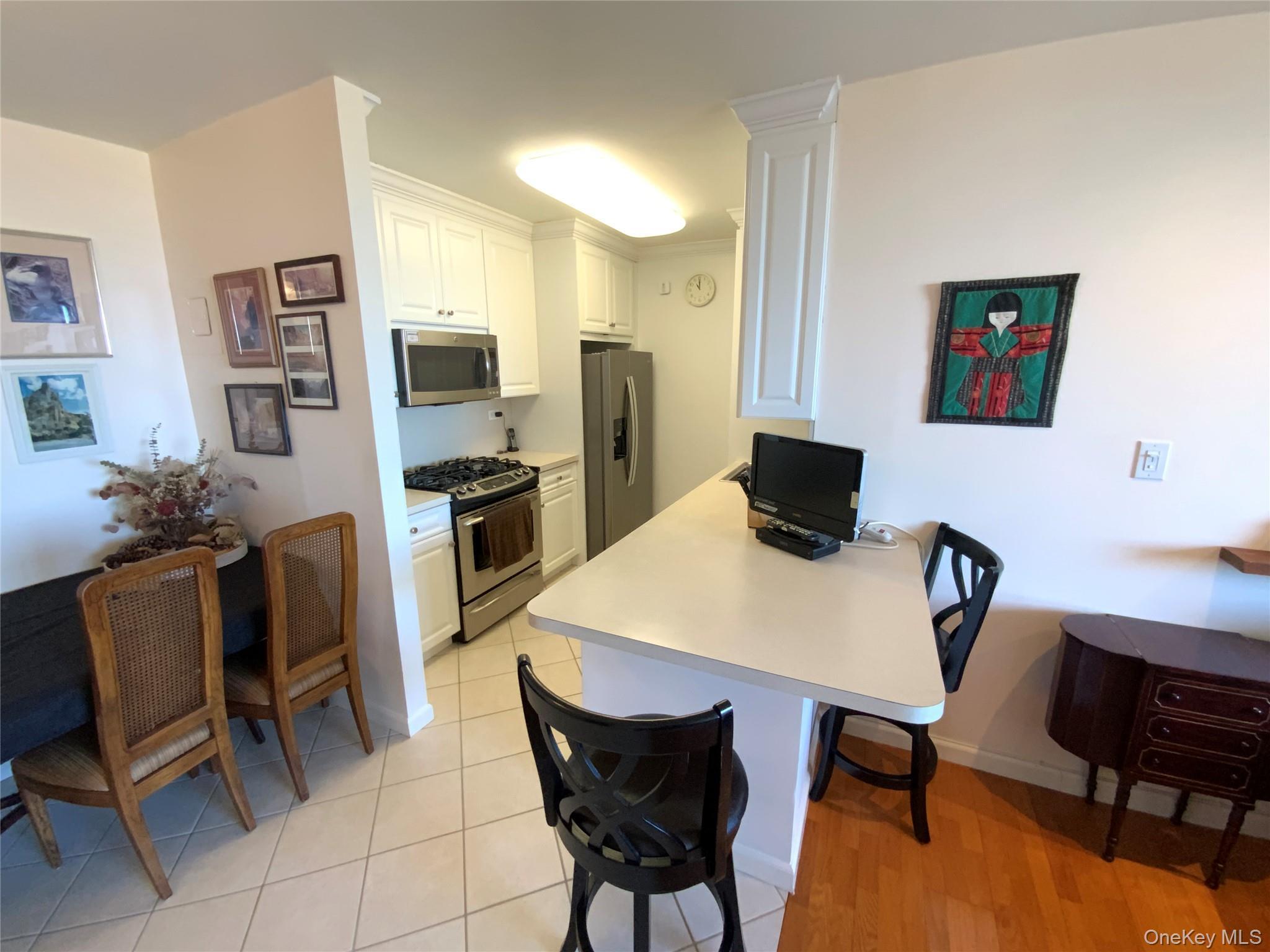 Coop Grand Central  Queens, NY 11005, MLS-979585-7