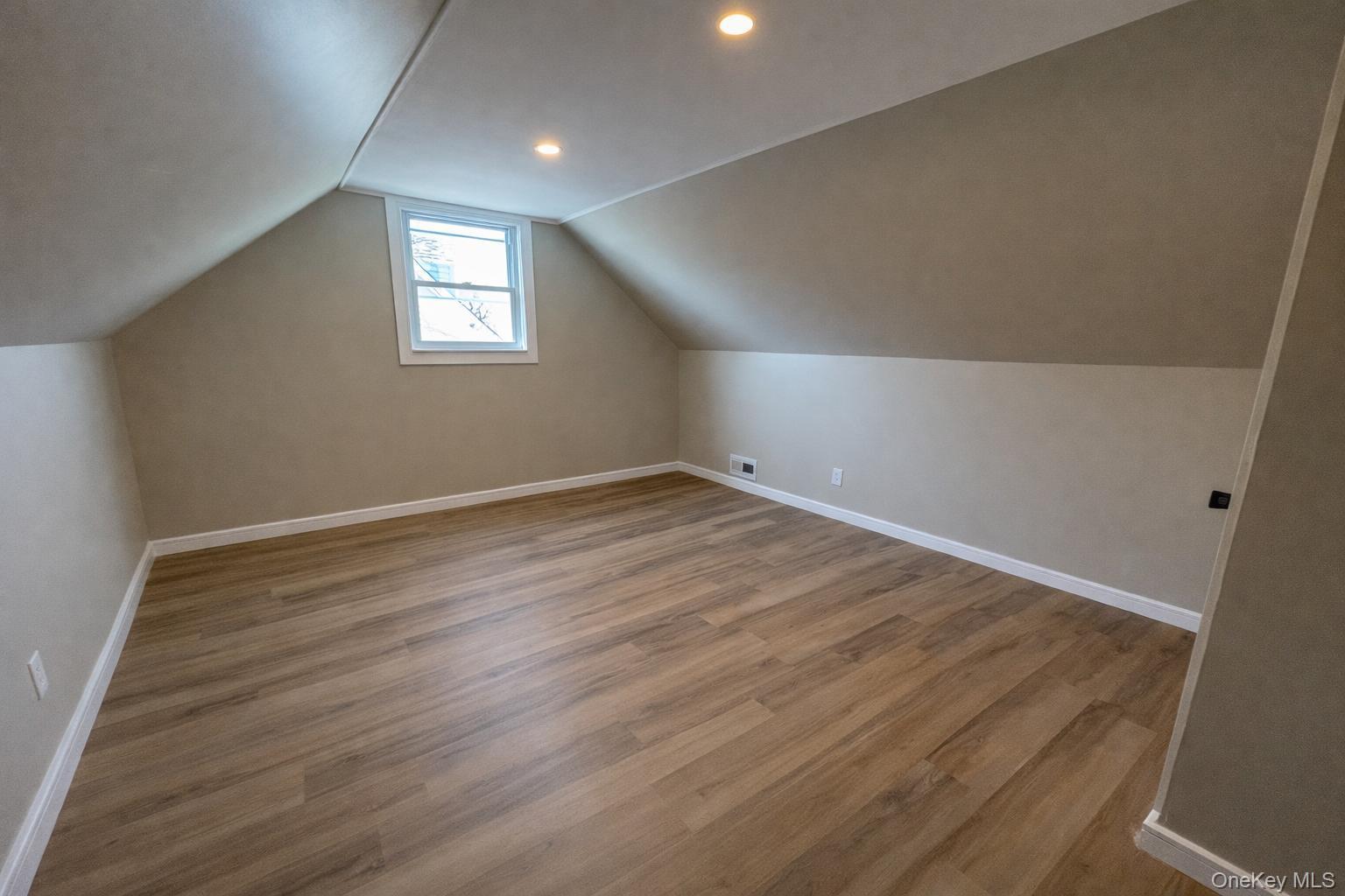 Single Family Greene  Suffolk County, NY 11757, MLS-979602-12