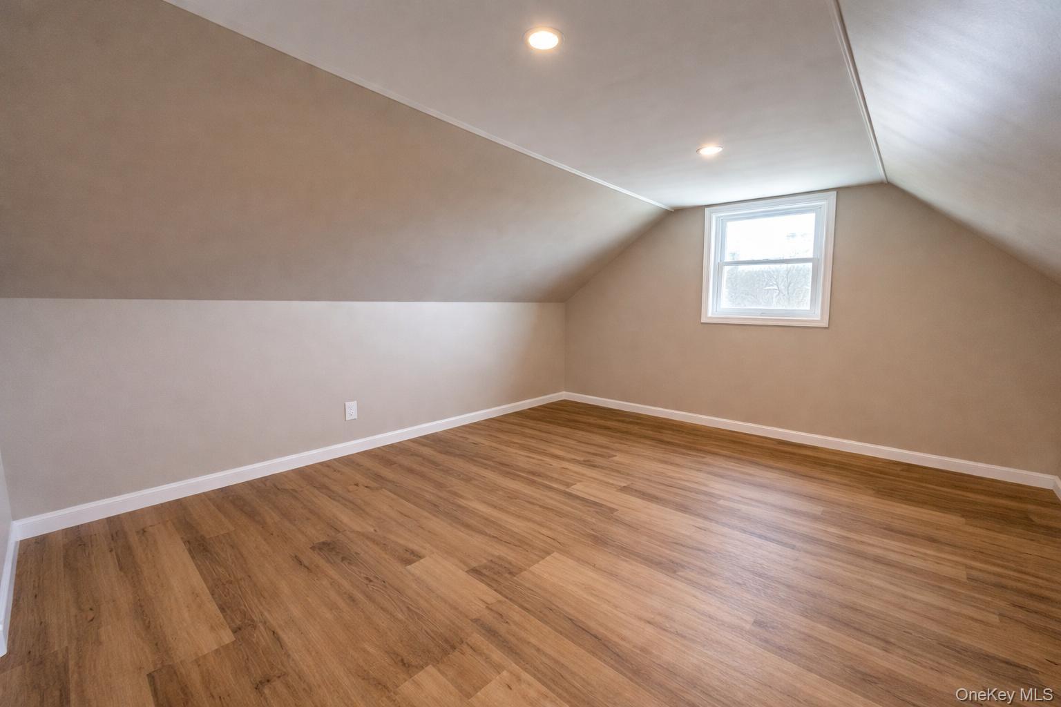 Single Family Greene  Suffolk County, NY 11757, MLS-979602-9