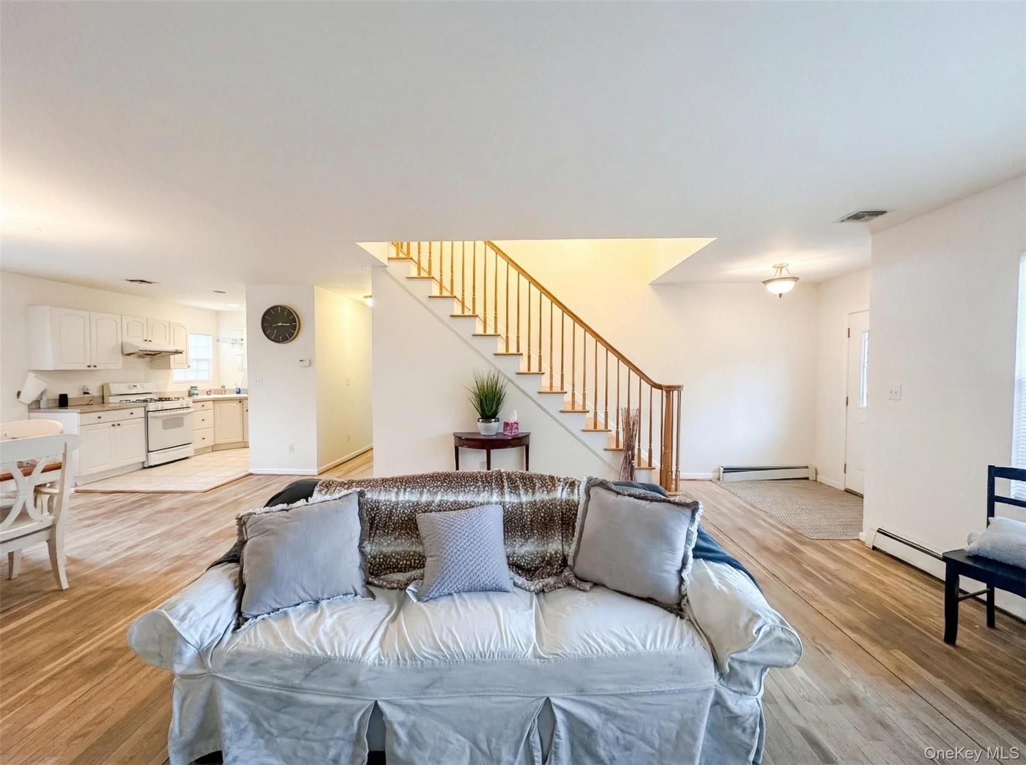 Single Family Sheep Pasture  Suffolk County, NY 11777, MLS-979604-5