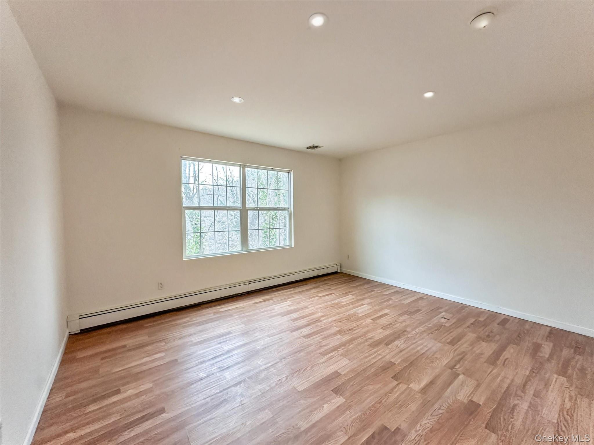 Single Family Sheep Pasture  Suffolk County, NY 11777, MLS-979604-8