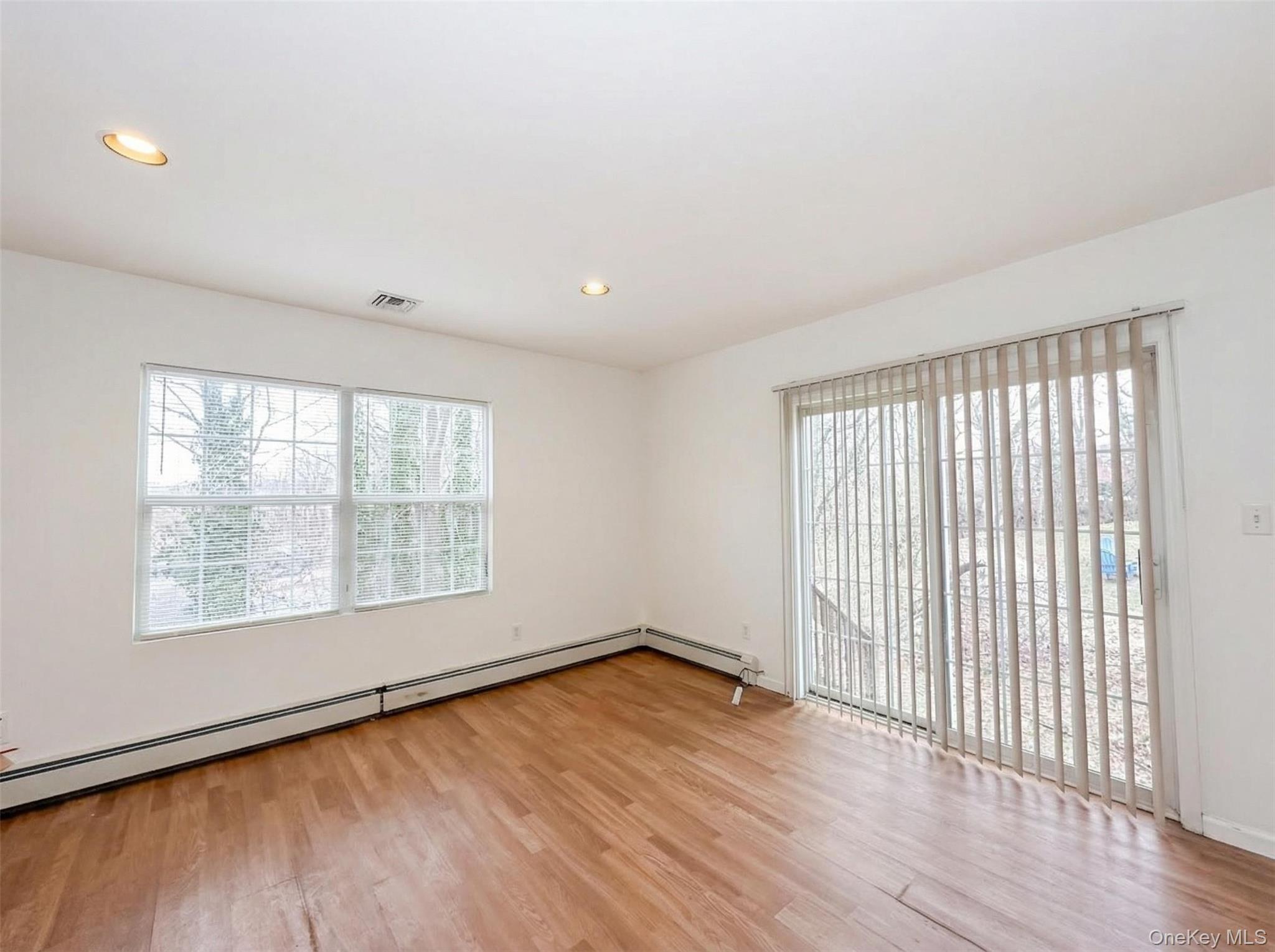 Single Family Sheep Pasture  Suffolk County, NY 11777, MLS-979604-9