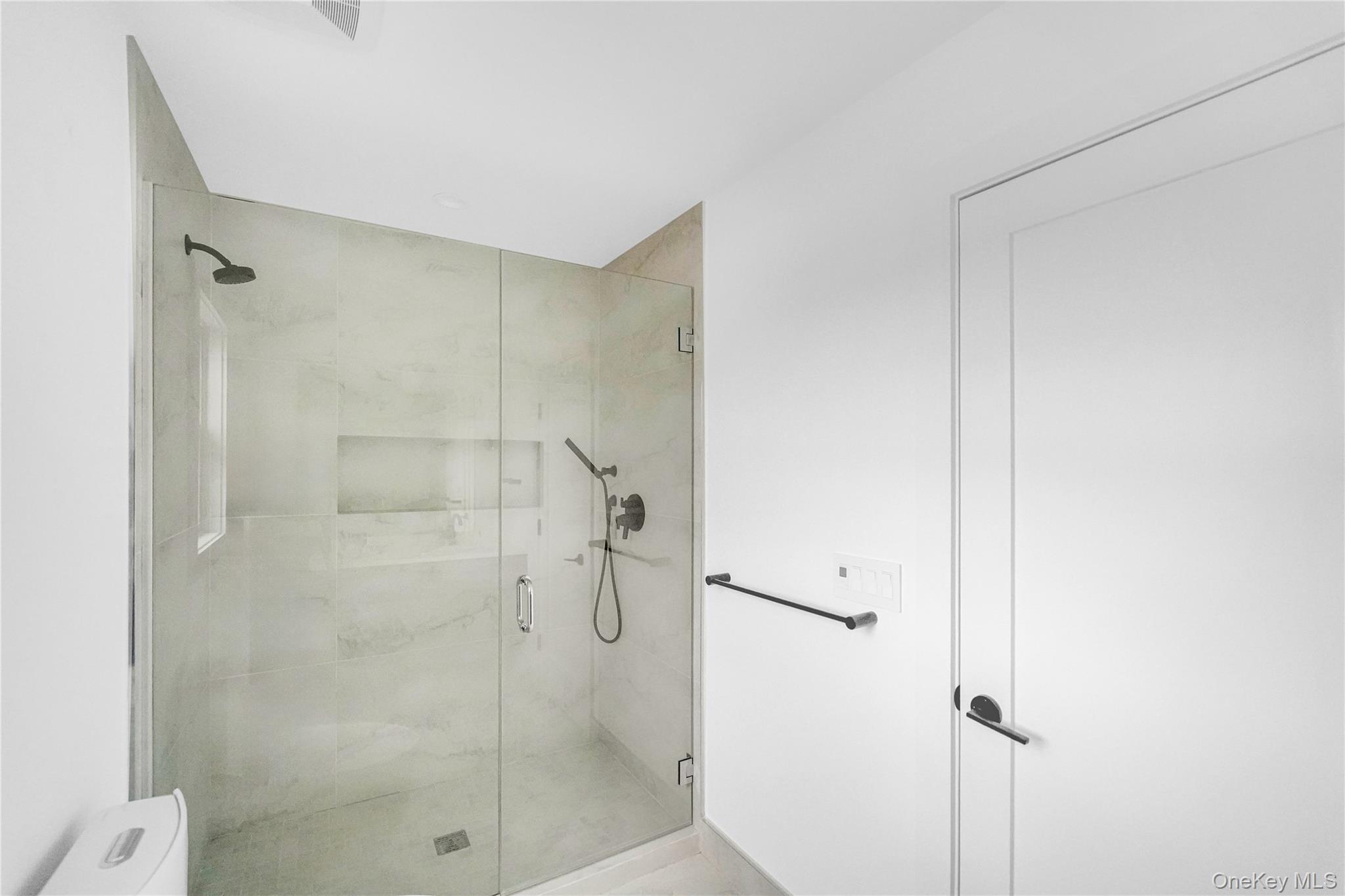 Condo Foster Suffolk County, NY 11946, MLS-979615-12