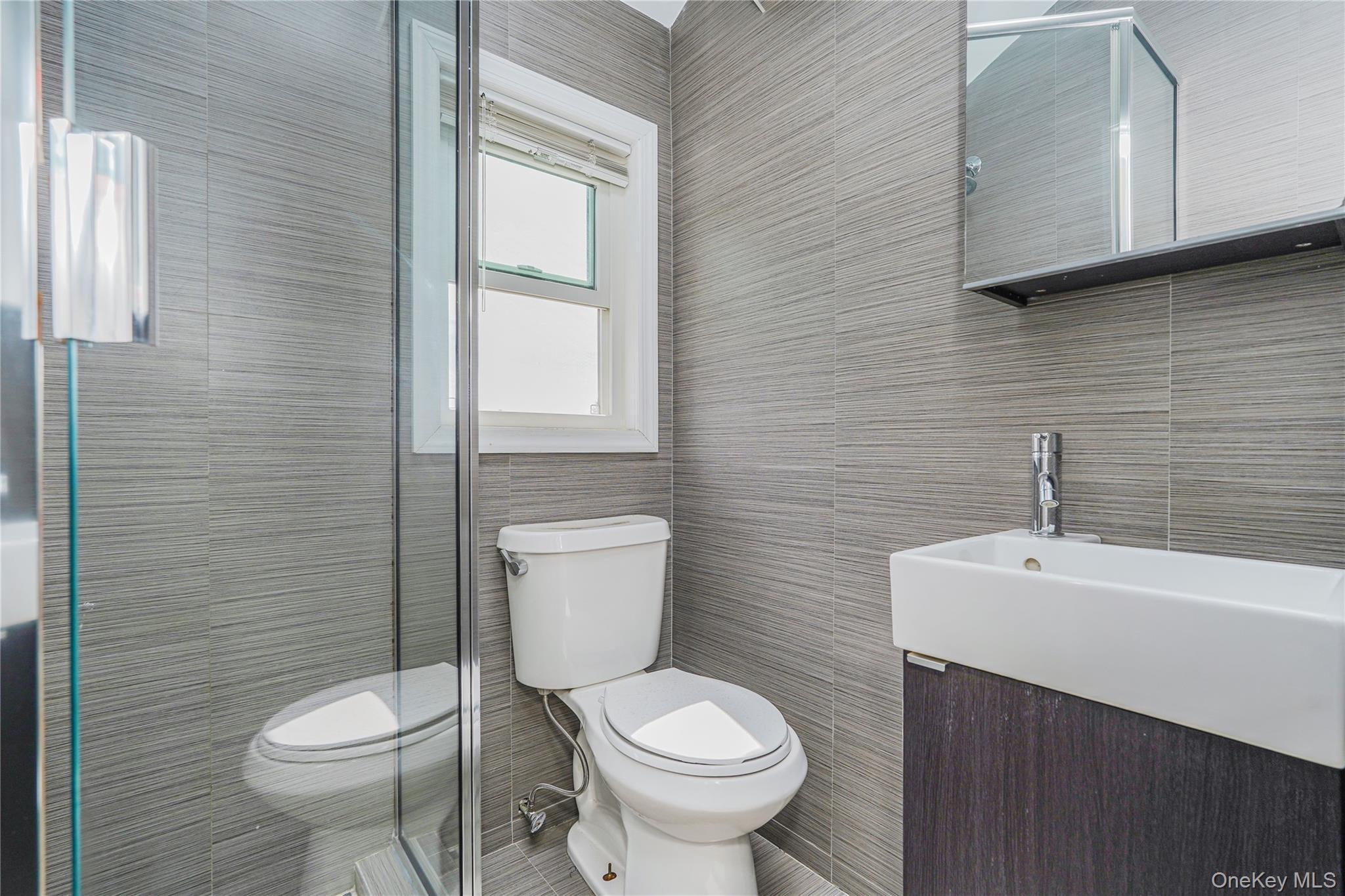 Single Family Creston  Staten Island, NY 10304, MLS-979622-14