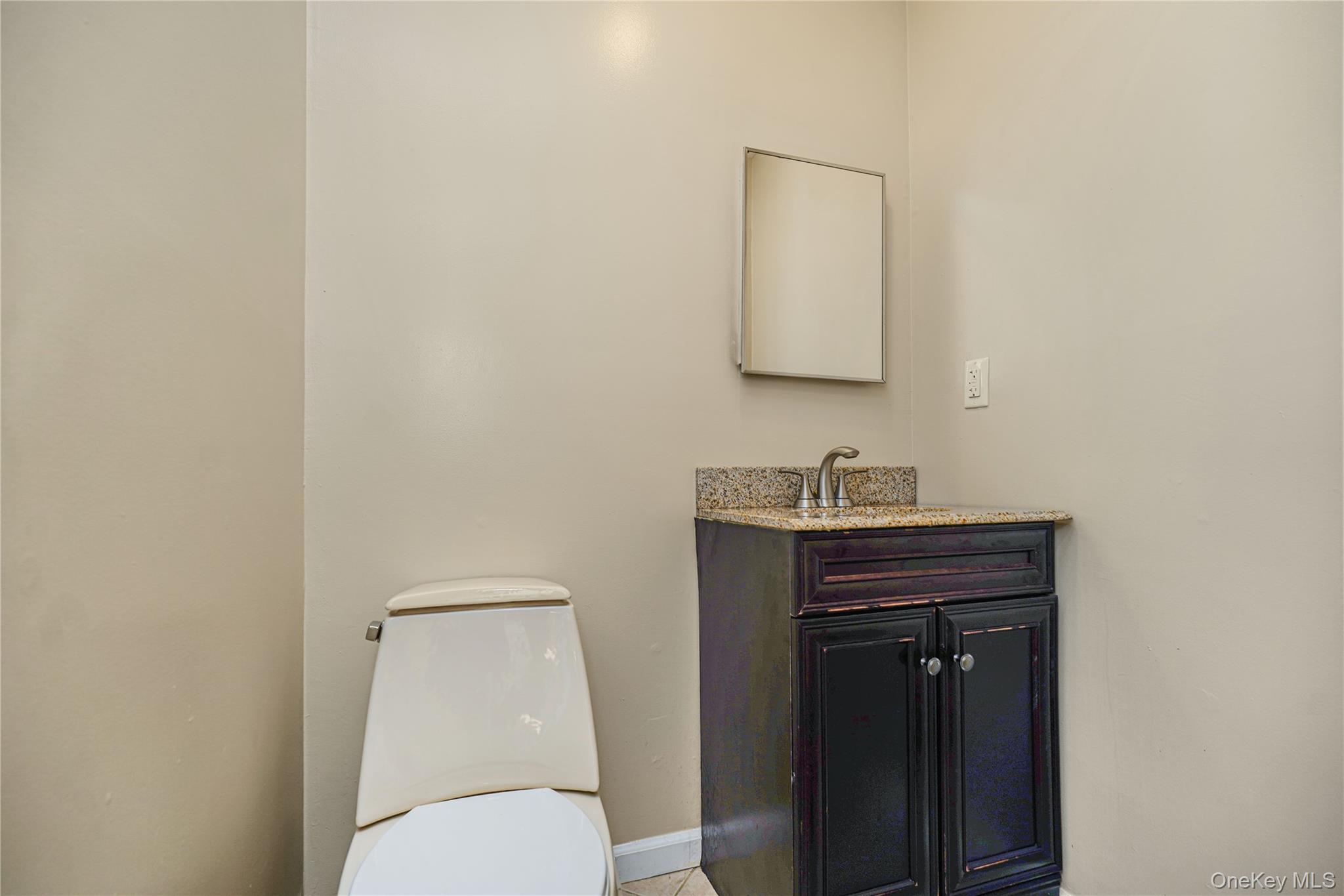 Single Family Creston  Staten Island, NY 10304, MLS-979622-24